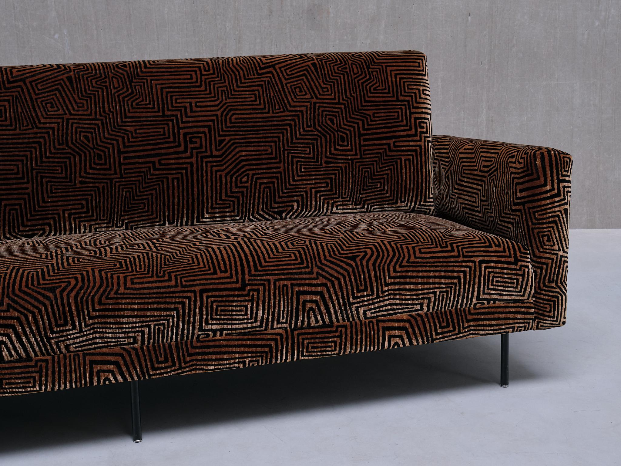 Acier Canapé Florence Knoll en velours Jacquard Dedar à motifs, De Coene, Belgique, années 1950 en vente