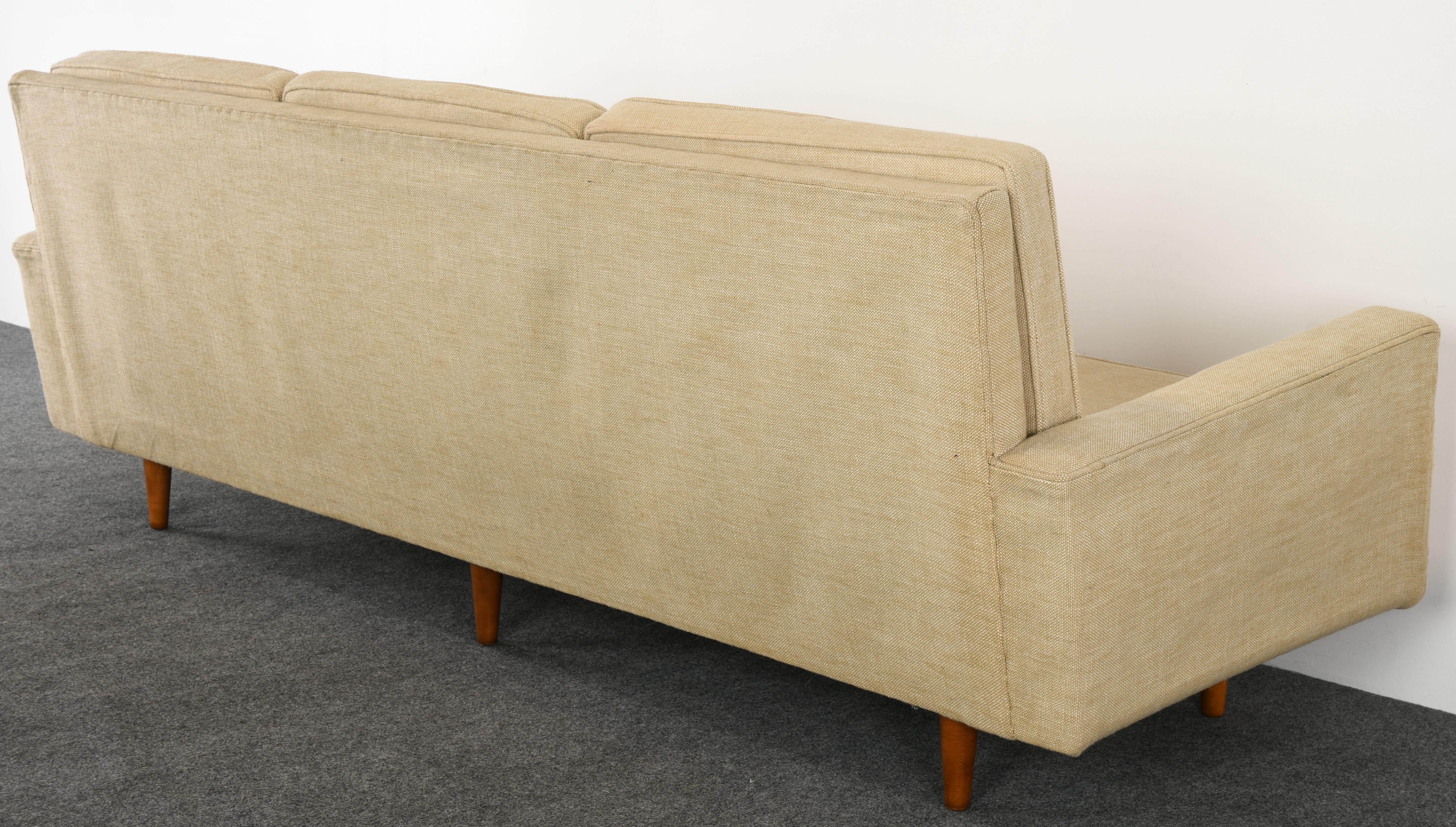 Florence Knoll Sofa Model #26, 1947-1970 3
