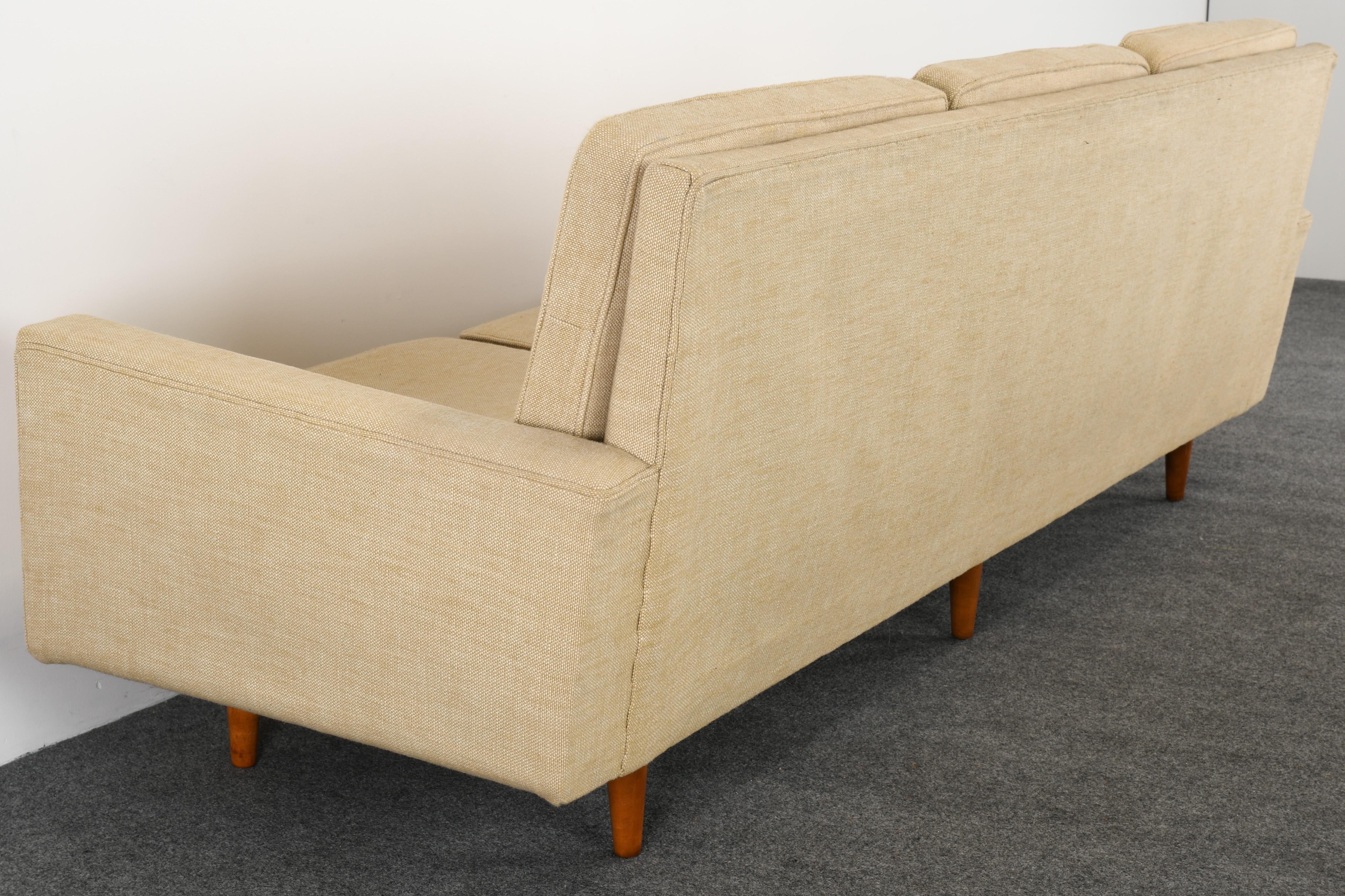Florence Knoll Sofa Model #26, 1947-1970 4