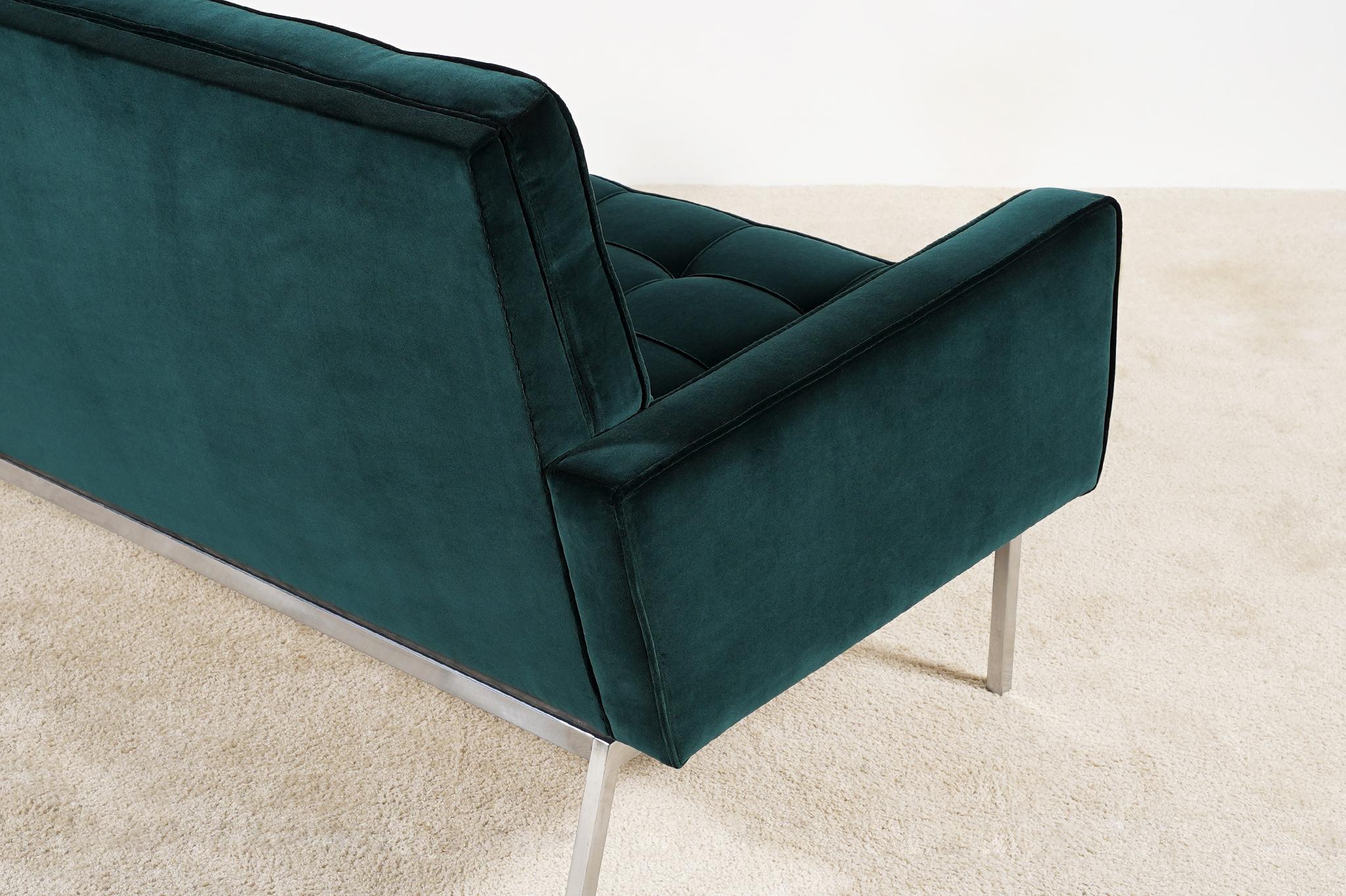 Florence Knoll, Sofa Model 66A for Knoll, circa 1960 For Sale 1