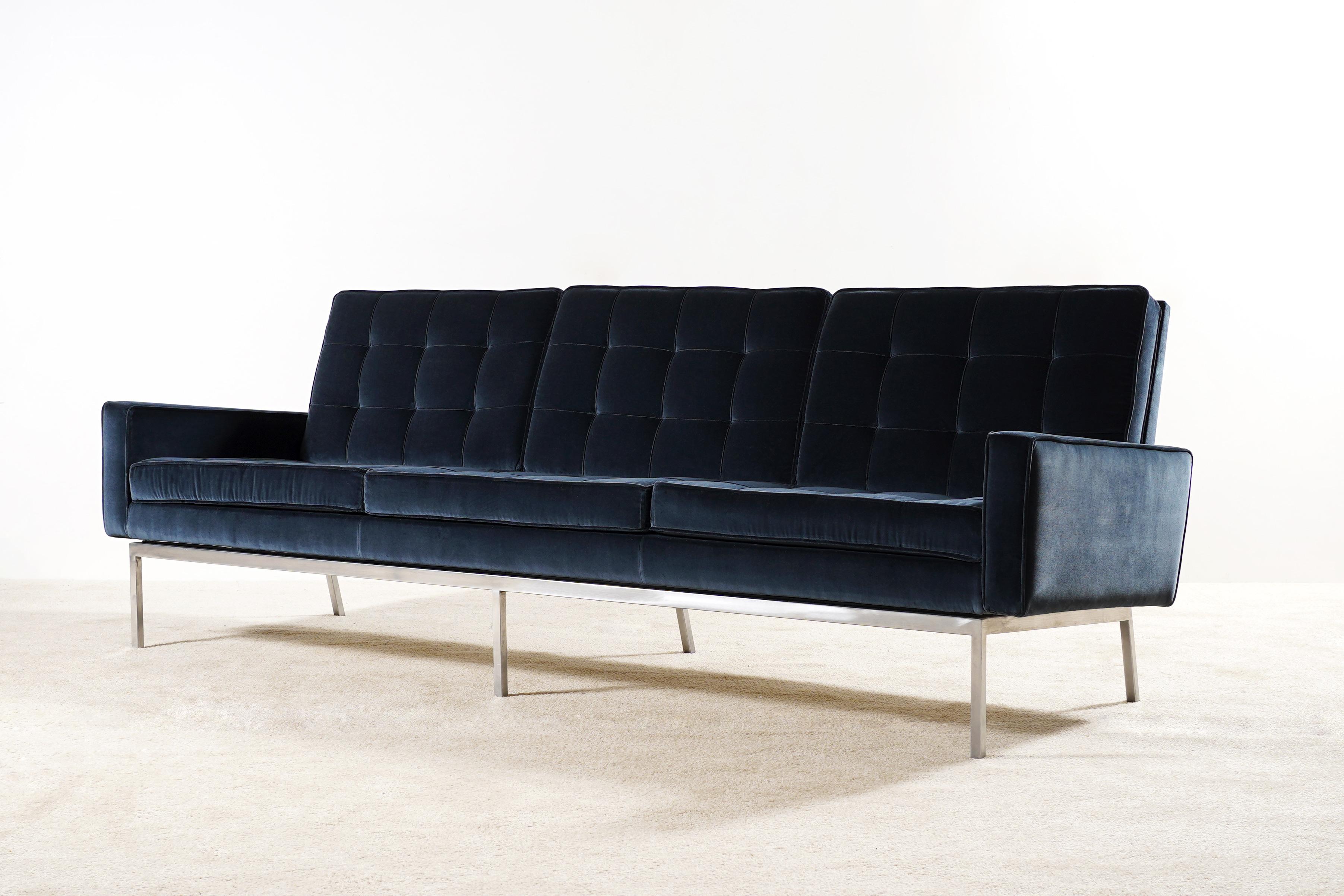 Mid-Century Modern Florence Knoll, Sofa Model 67A for Knoll, circa 1960