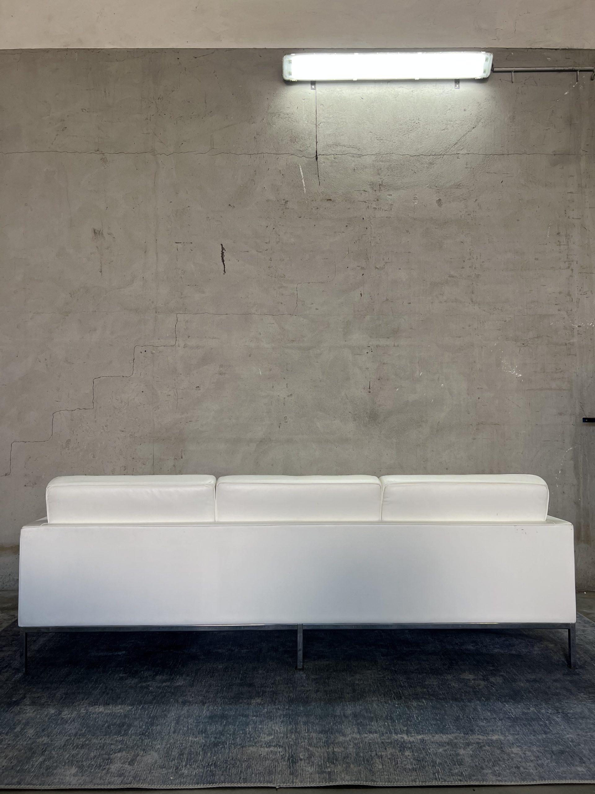 Divano Florence Knoll Pelle bianca In condizioni buone in vendita a Ghedi, IT
