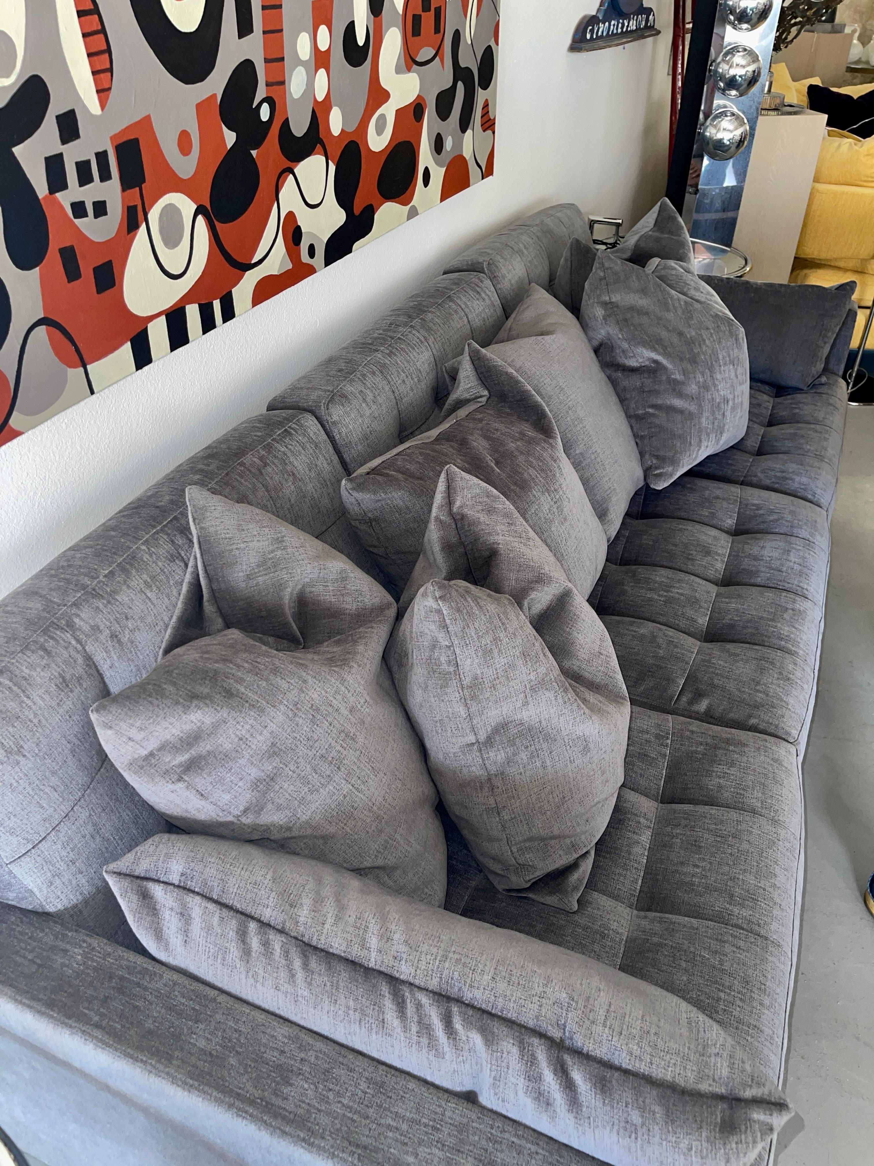 Florence Knoll Sofa with Down Cushions 5