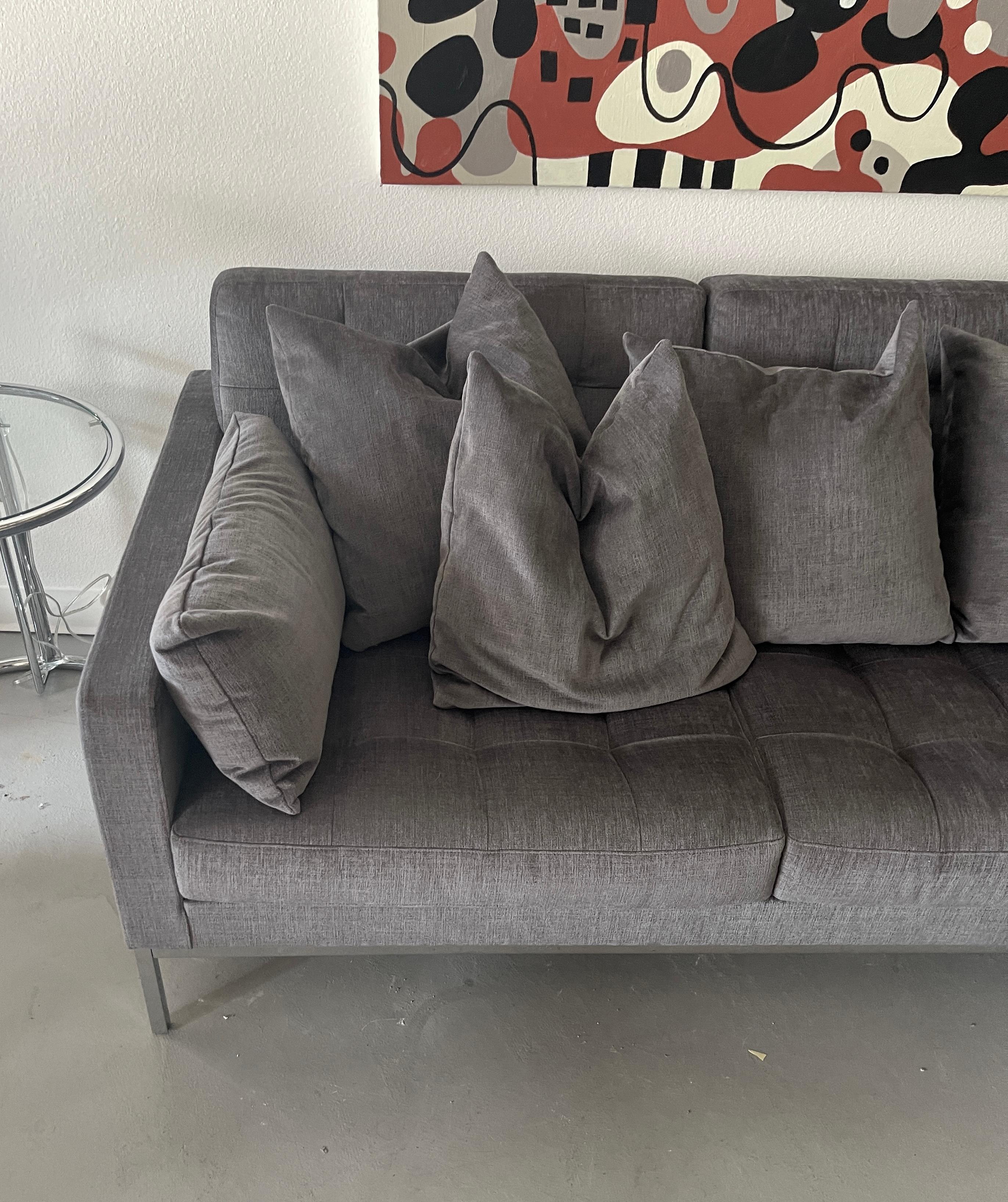 Florence Knoll Sofa with Down Cushions 1