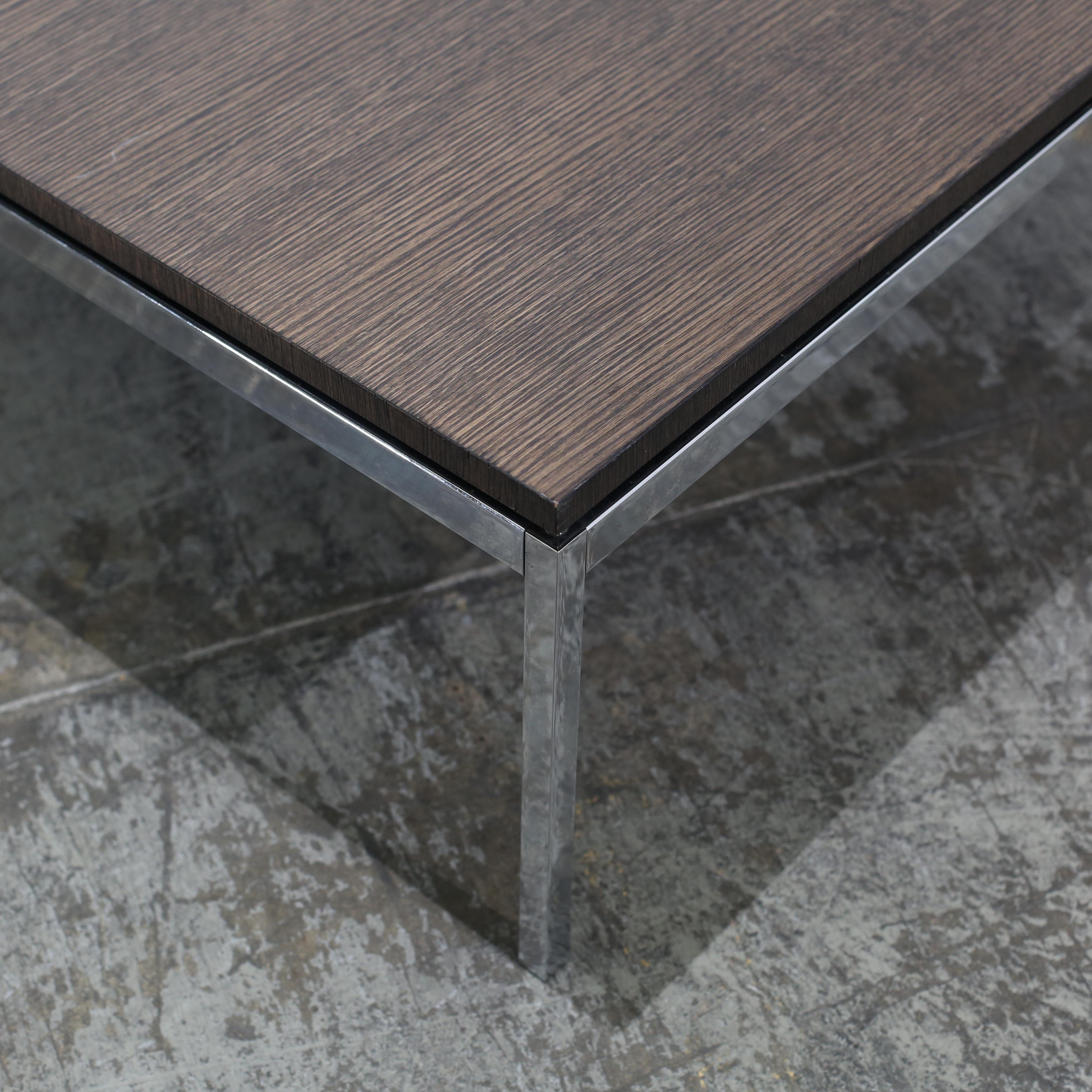 20ième siècle Table basse carrée Florence Knoll en vente