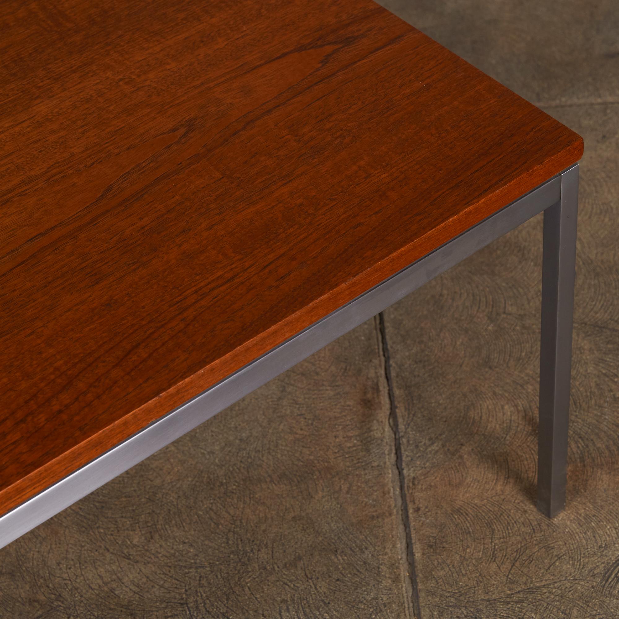 Mid-20th Century Florence Knoll Square Walnut Coffee Table For Sale