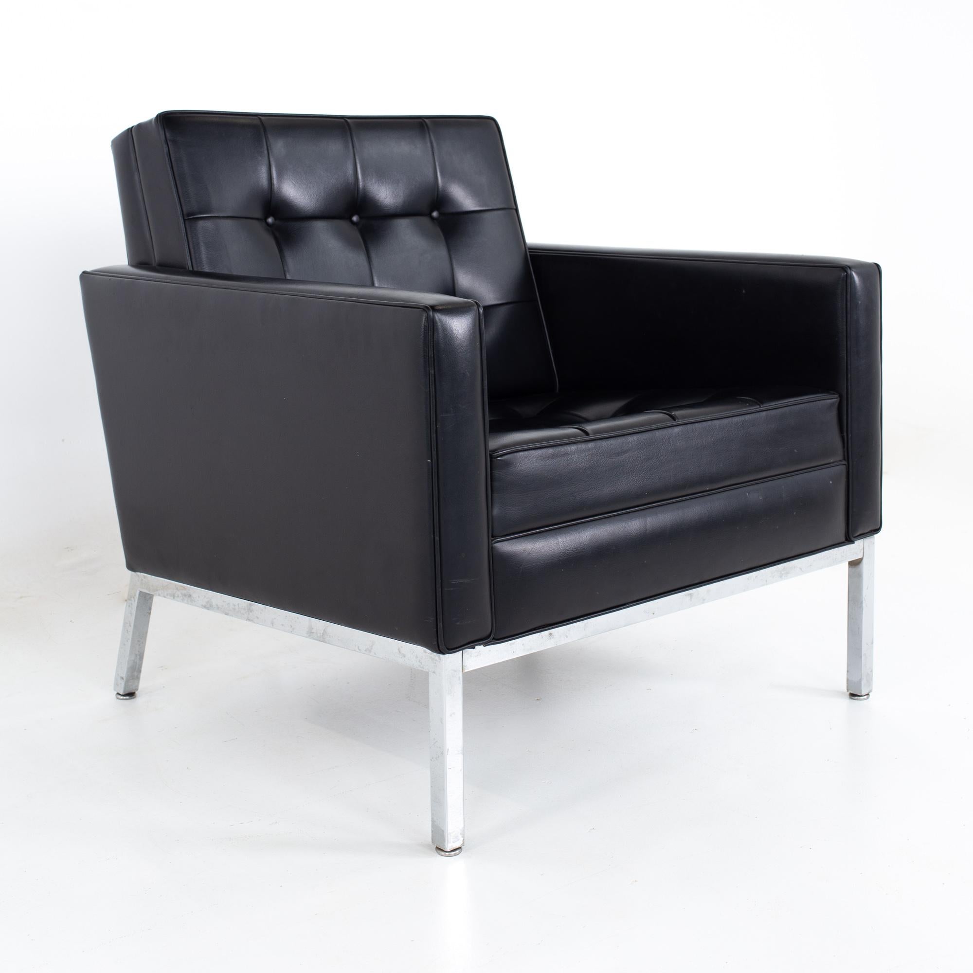 Mid-Century Modern Florence Knoll Style MCM Black Leather and Chrome Club Lounge Chairs - Pair