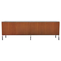 Buffet ou crédence en marbre de style Florence Knoll:: moderne du milieu du siècle dernier