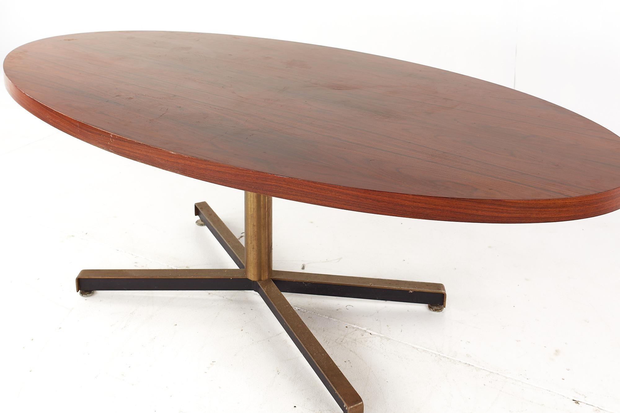 Florence Knoll Style Mid Century Rosewood and Brass Dining Table For Sale 4