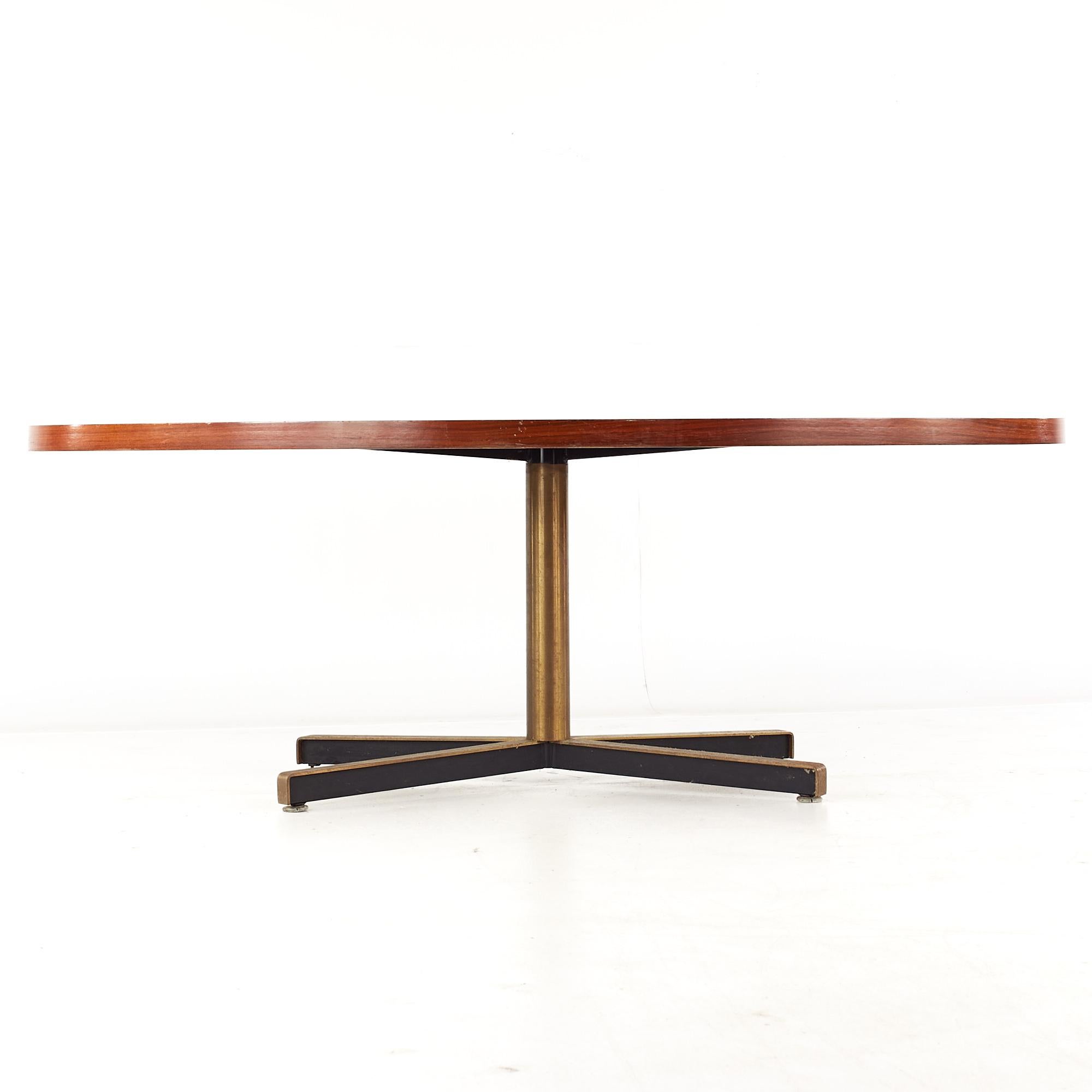 Florence Knoll Style Mid Century Rosewood and Brass Dining Table For Sale 2