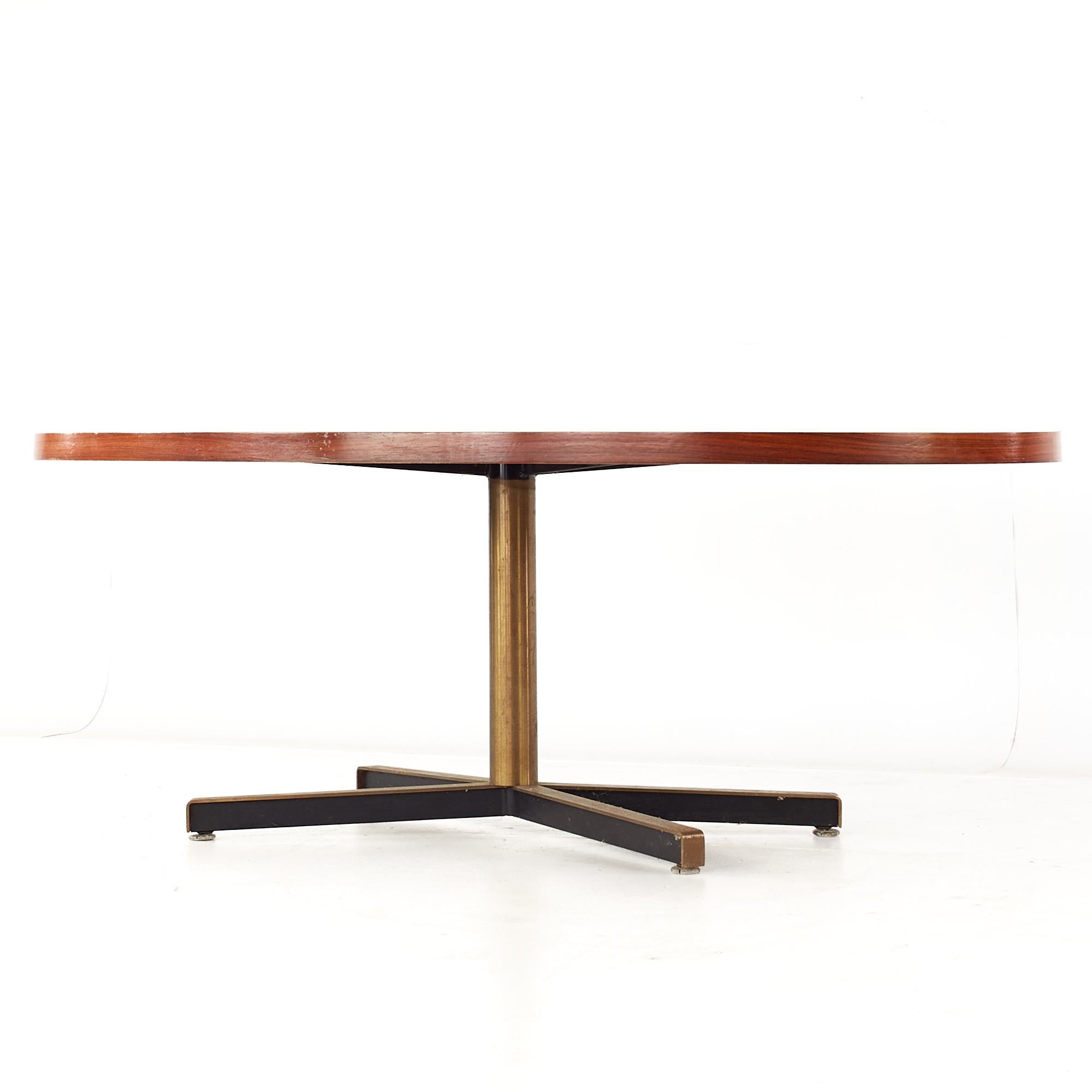 Florence Knoll Style Mid Century Rosewood and Brass Dining Table For Sale 3