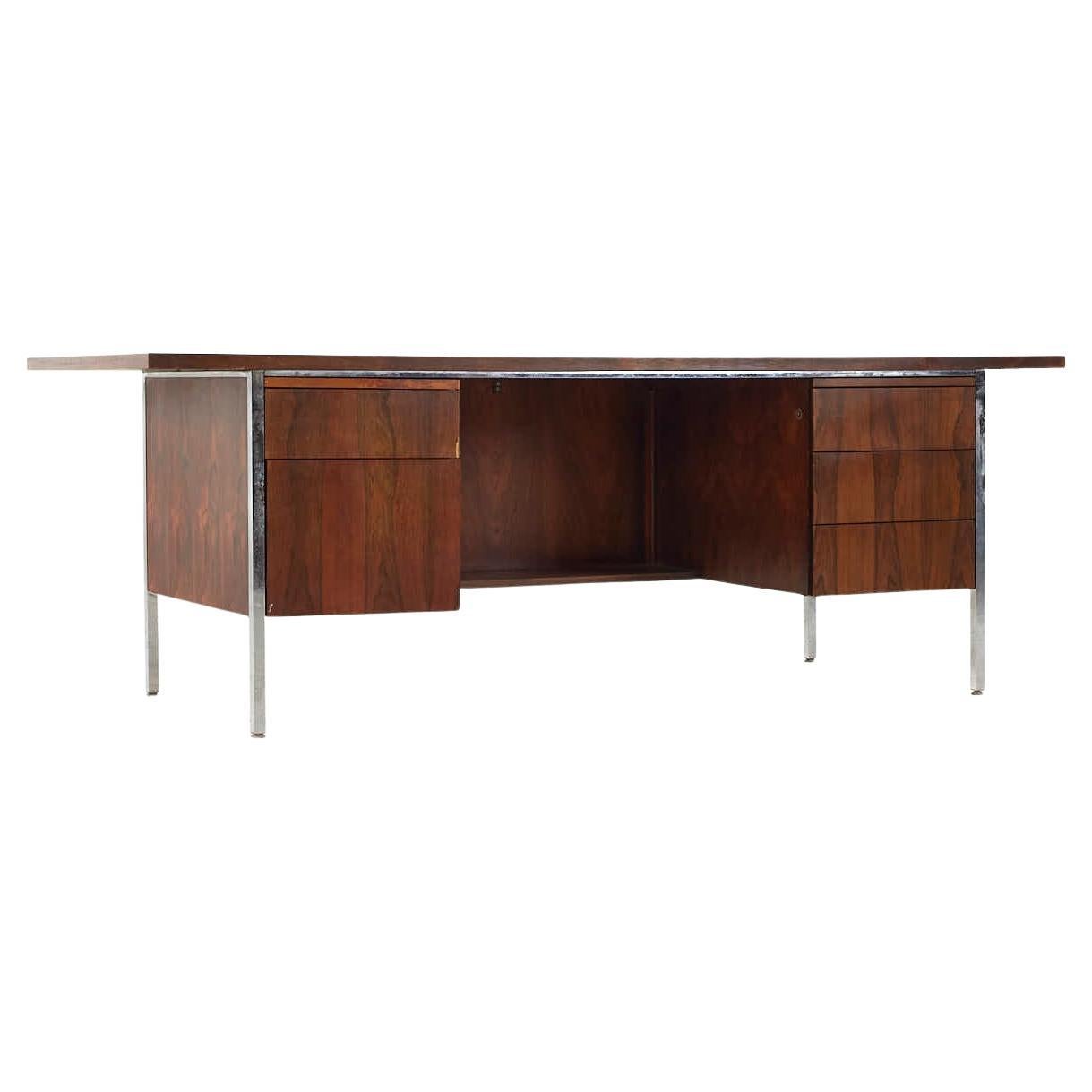 Florence Knoll Style Mid Century Rosewood and Chrome Executive Desk For Sale