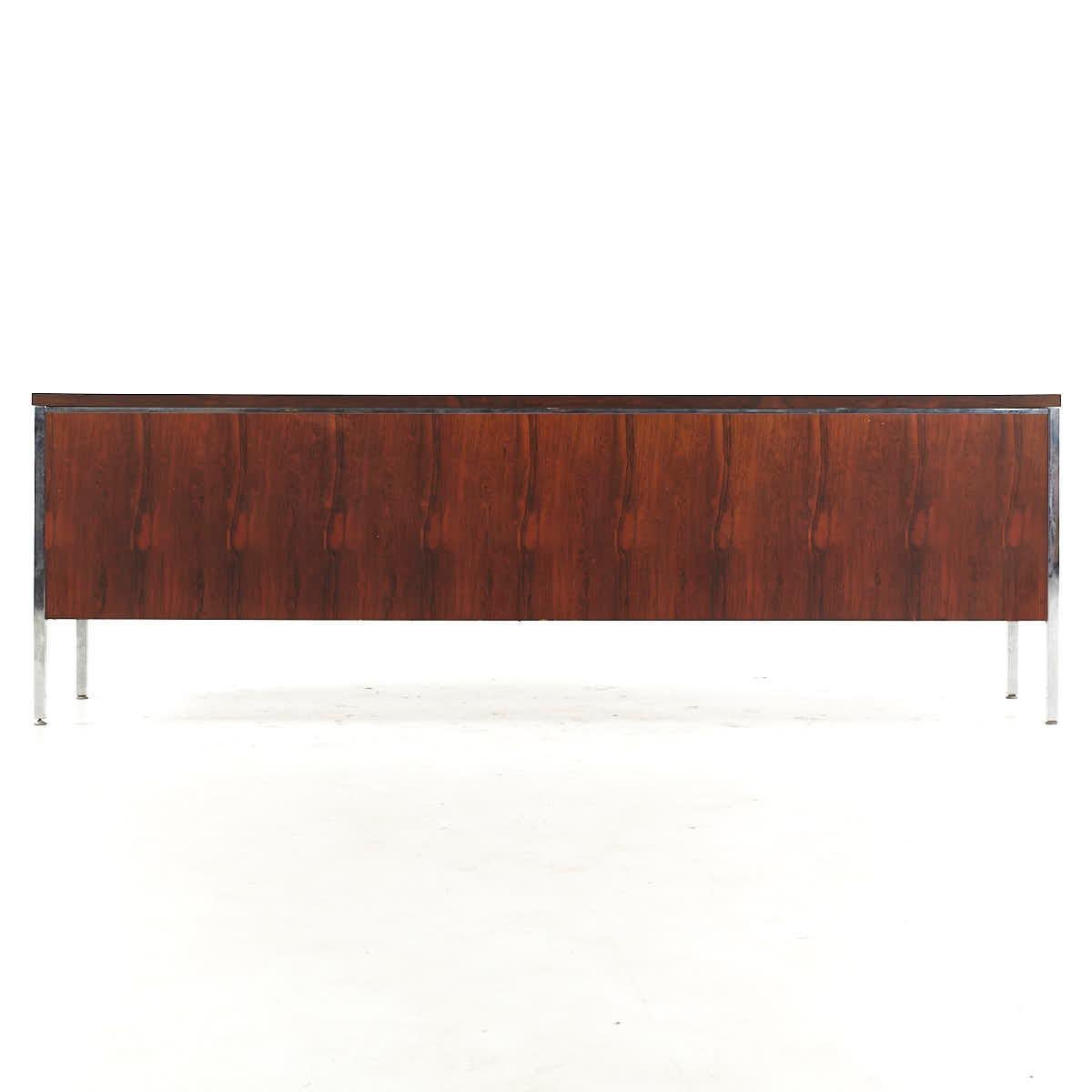 Florence Knoll Style Mid Century Rosewood and Chrome File Credenza In Good Condition For Sale In Countryside, IL
