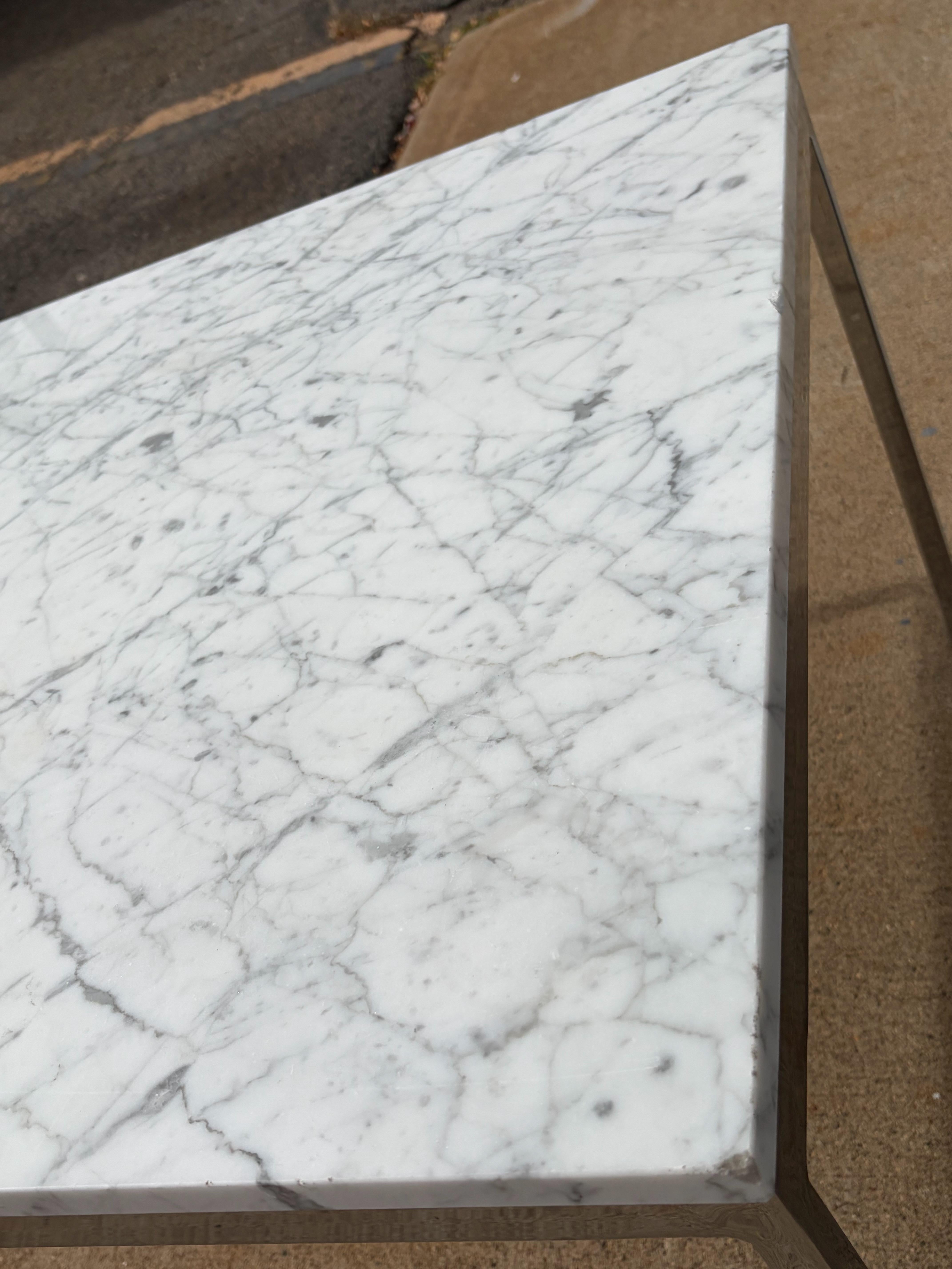 Florence Knoll Style Square Side Table in Carrera Marble and Chrome, Italy For Sale 6