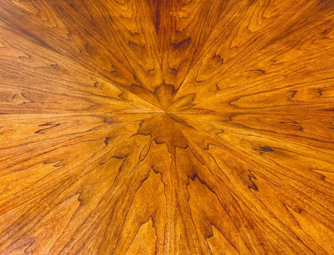Américain Table de salle à manger Stow Davis, 1960, style Florence Knoll, avec base en bronze en vente