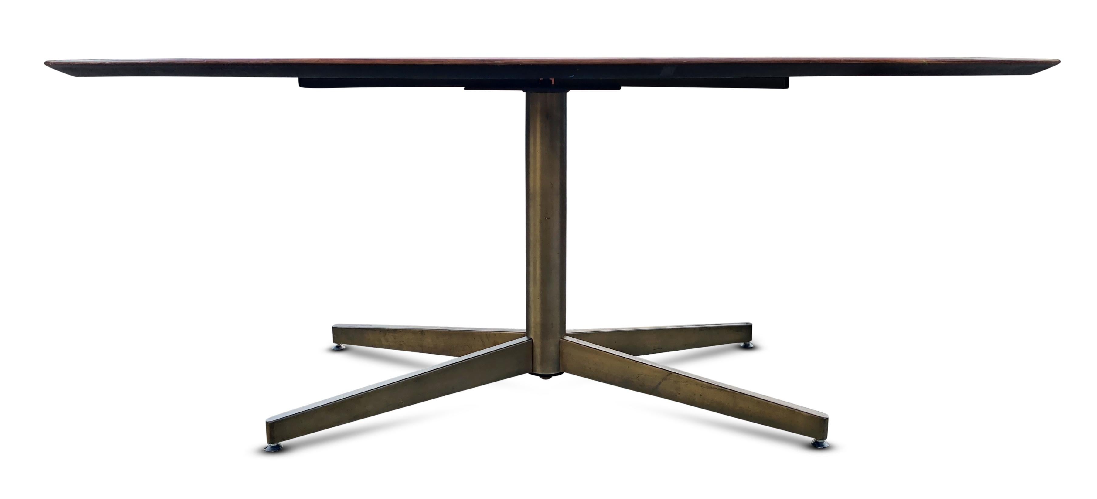 Florence Knoll Style Stow Davis Oval Dining Conference Table Desk Walnut Bronze For Sale 2