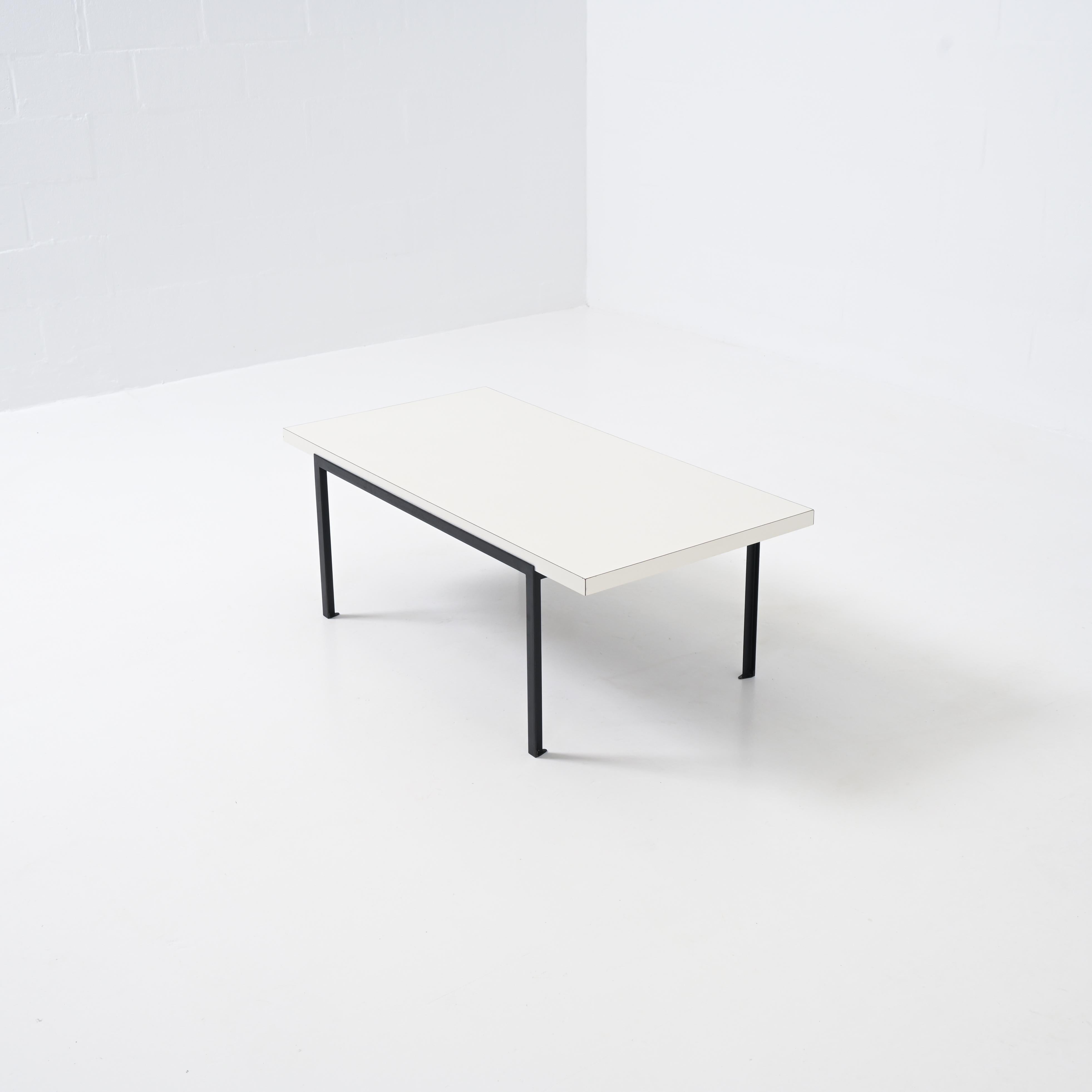 Table basse AT&T Florence Knoll en vente 3