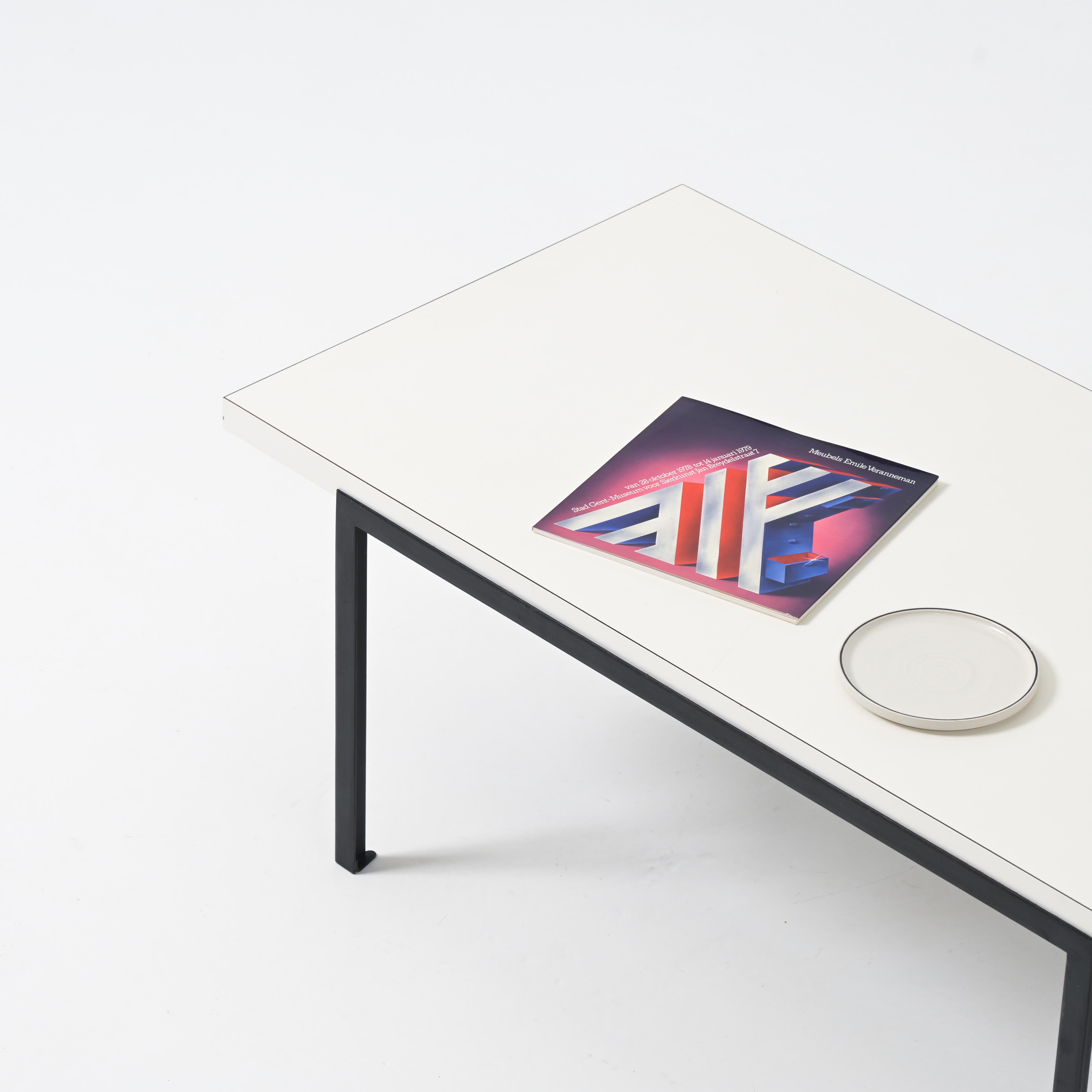 Milieu du XXe siècle Table basse AT&T Florence Knoll en vente