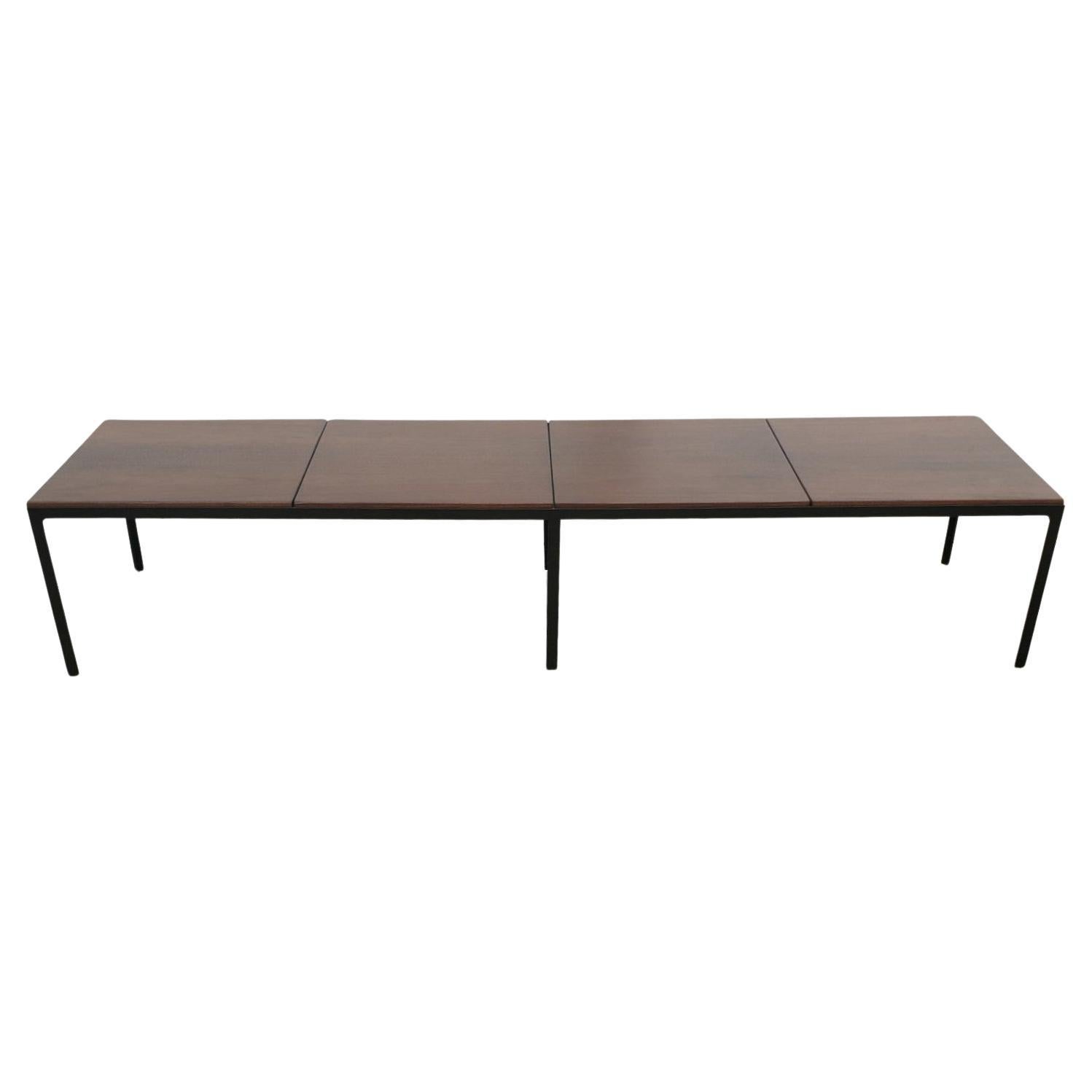 Florence Knoll T Angle-Bank aus Nussbaumholz