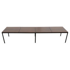 Florence Knoll T Angle-Bank aus Nussbaumholz