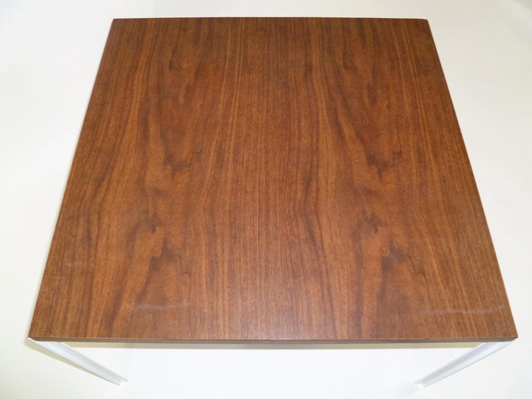 Florence Knoll T Angle Walnut Wood Grain Laminate Top Table for Knoll For Sale 4
