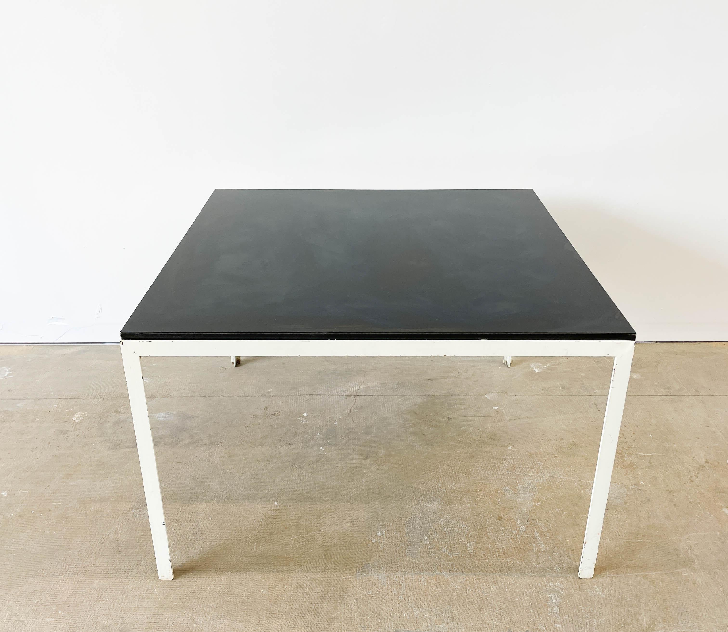 Mid-Century Modern Florence Knoll T-Bar Coffee Table, 'Black Top' For Sale