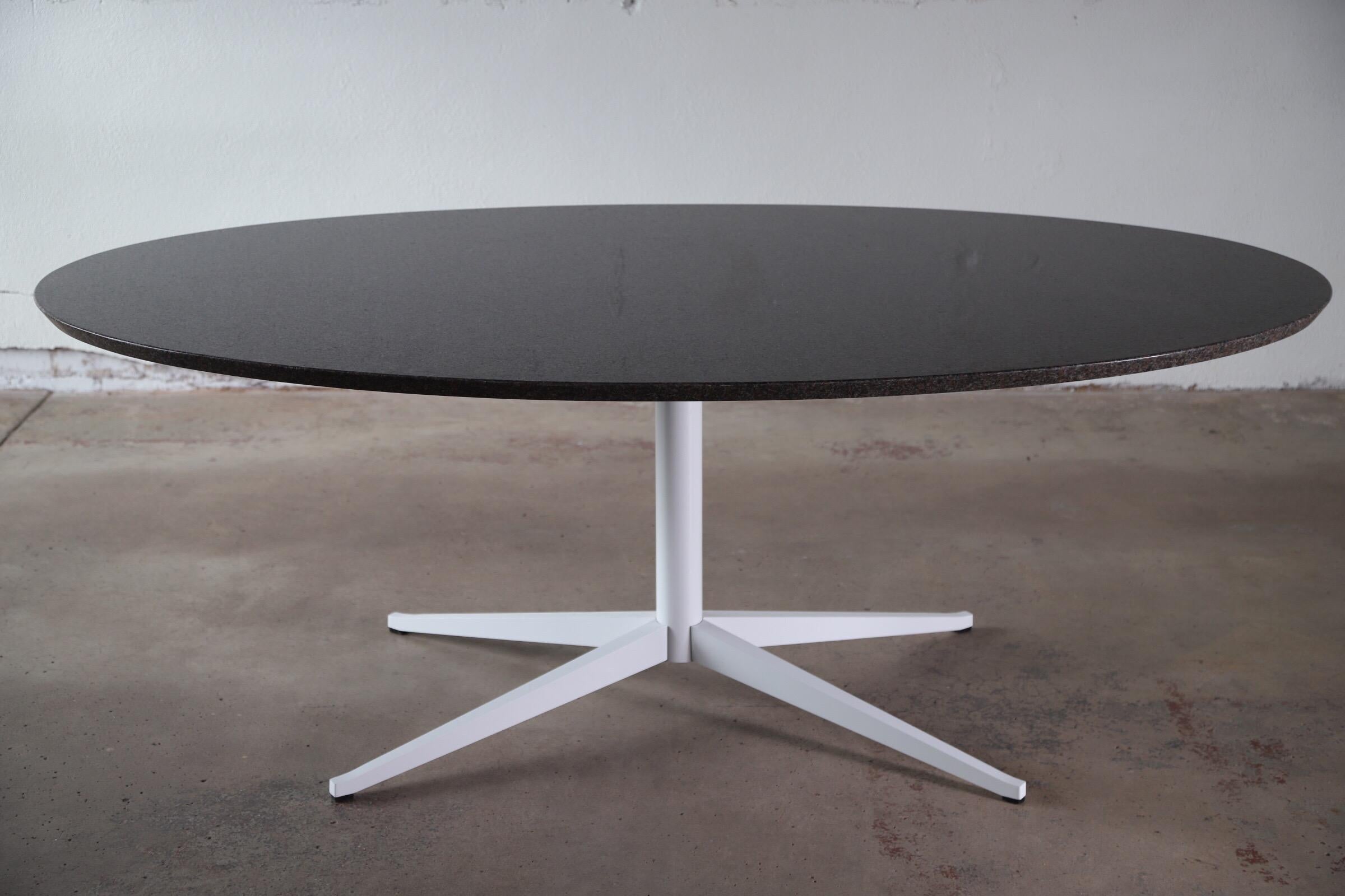 Florence Knoll Table In Good Condition In Oklahoma City, OK