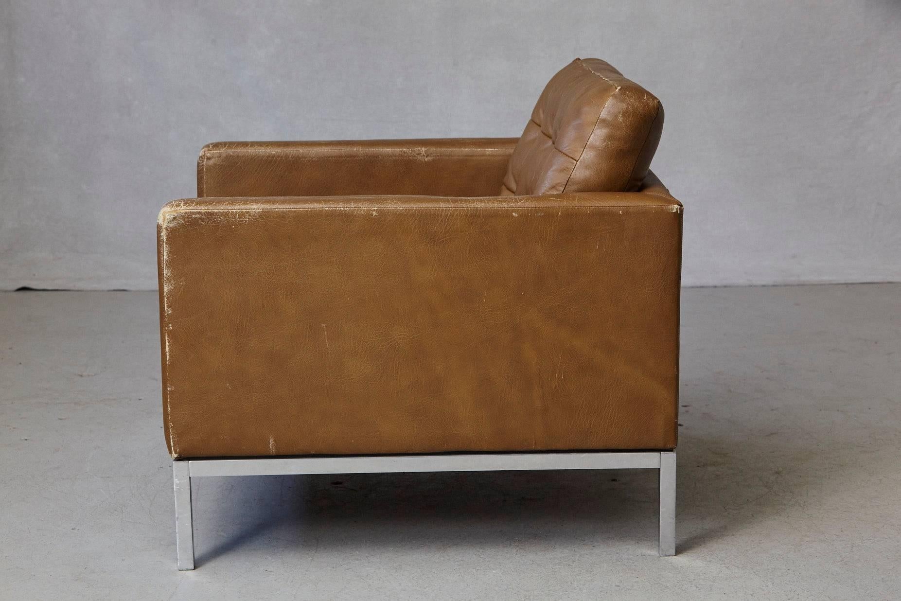 20th Century Florence Knoll Tan Leather Button Tufted Lounge Chair, 1970s For Sale