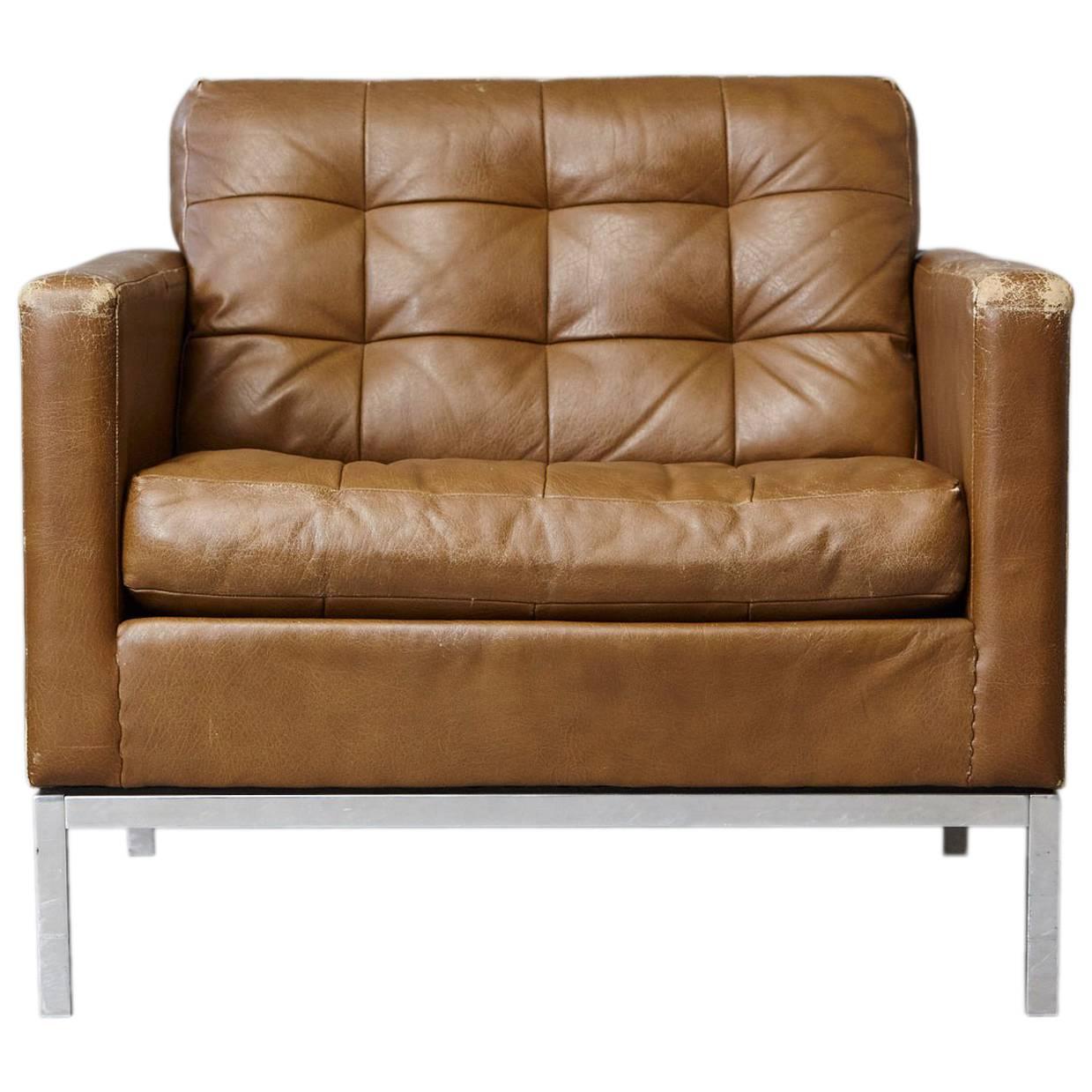 Florence Knoll Tan Leather Button Tufted Lounge Chair, 1970s