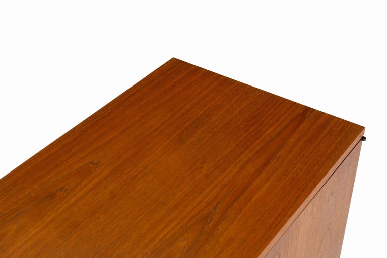 Florence Knoll TwoDoor in TeakWood For Sale at 1stDibs