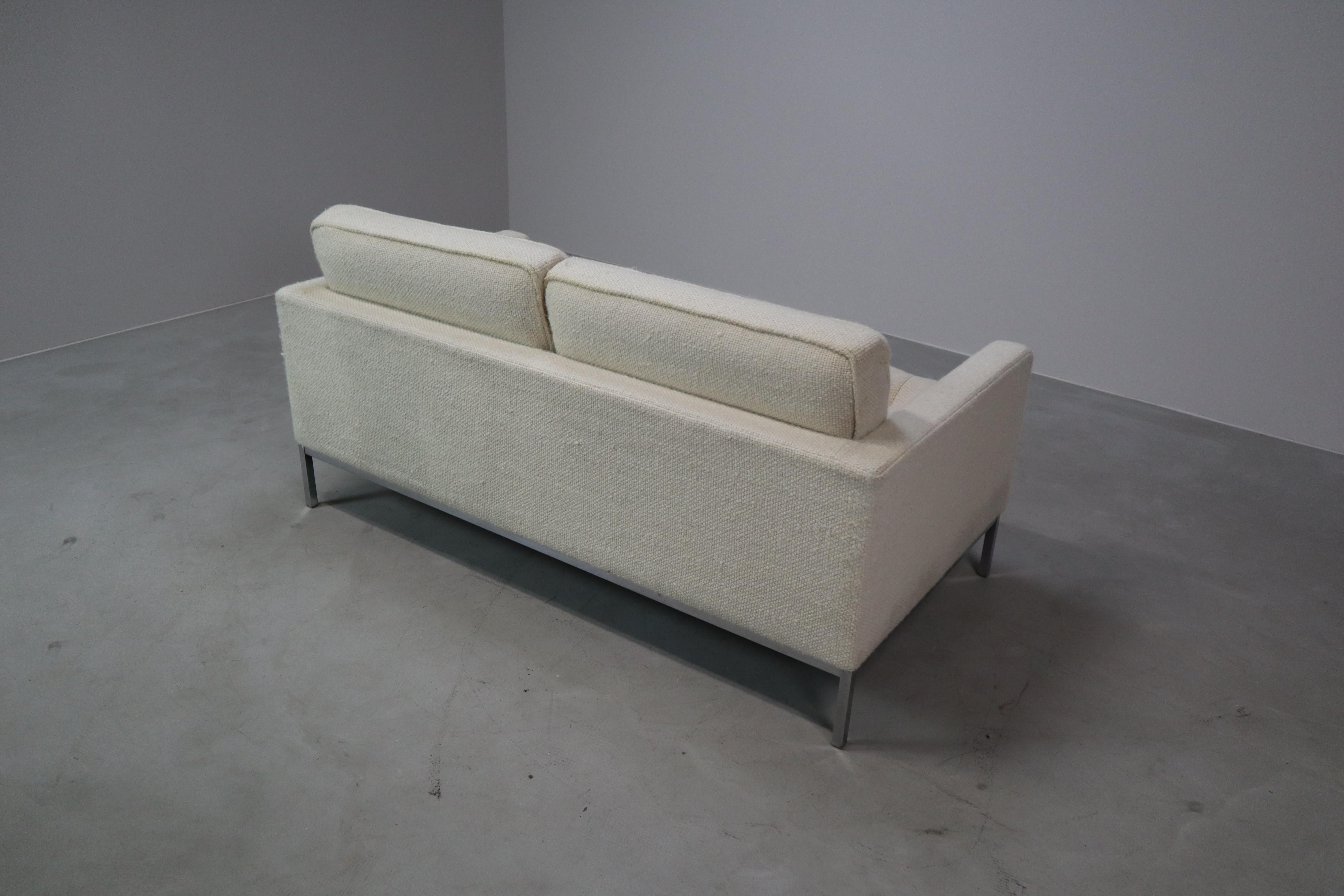 Florence Knoll für Knoll International: Zweisitzer-Sofa mit zwei Sitzern, 1954 5