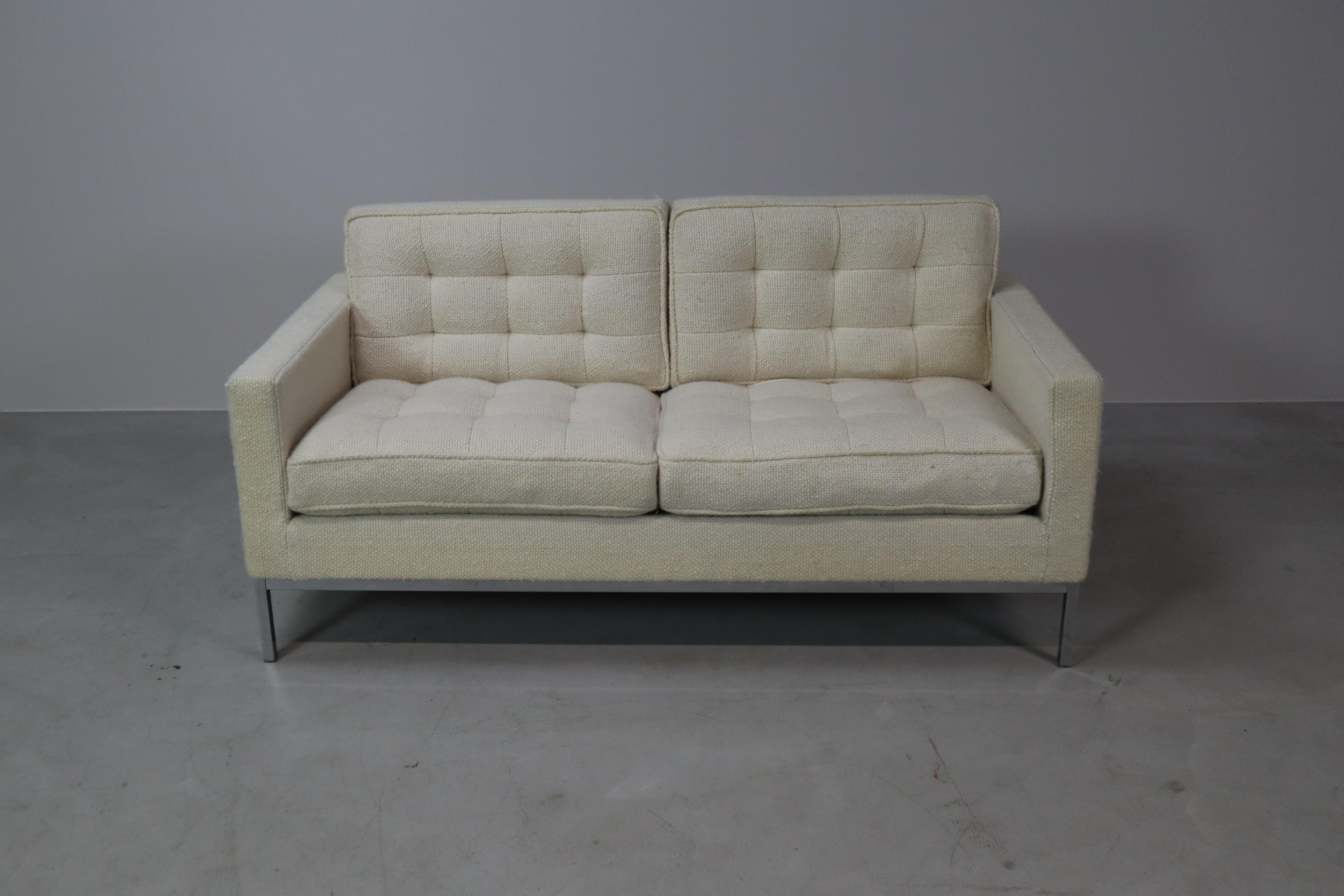 Florence Knoll für Knoll International: Zweisitzer-Sofa mit zwei Sitzern, 1954 (Moderne der Mitte des Jahrhunderts)