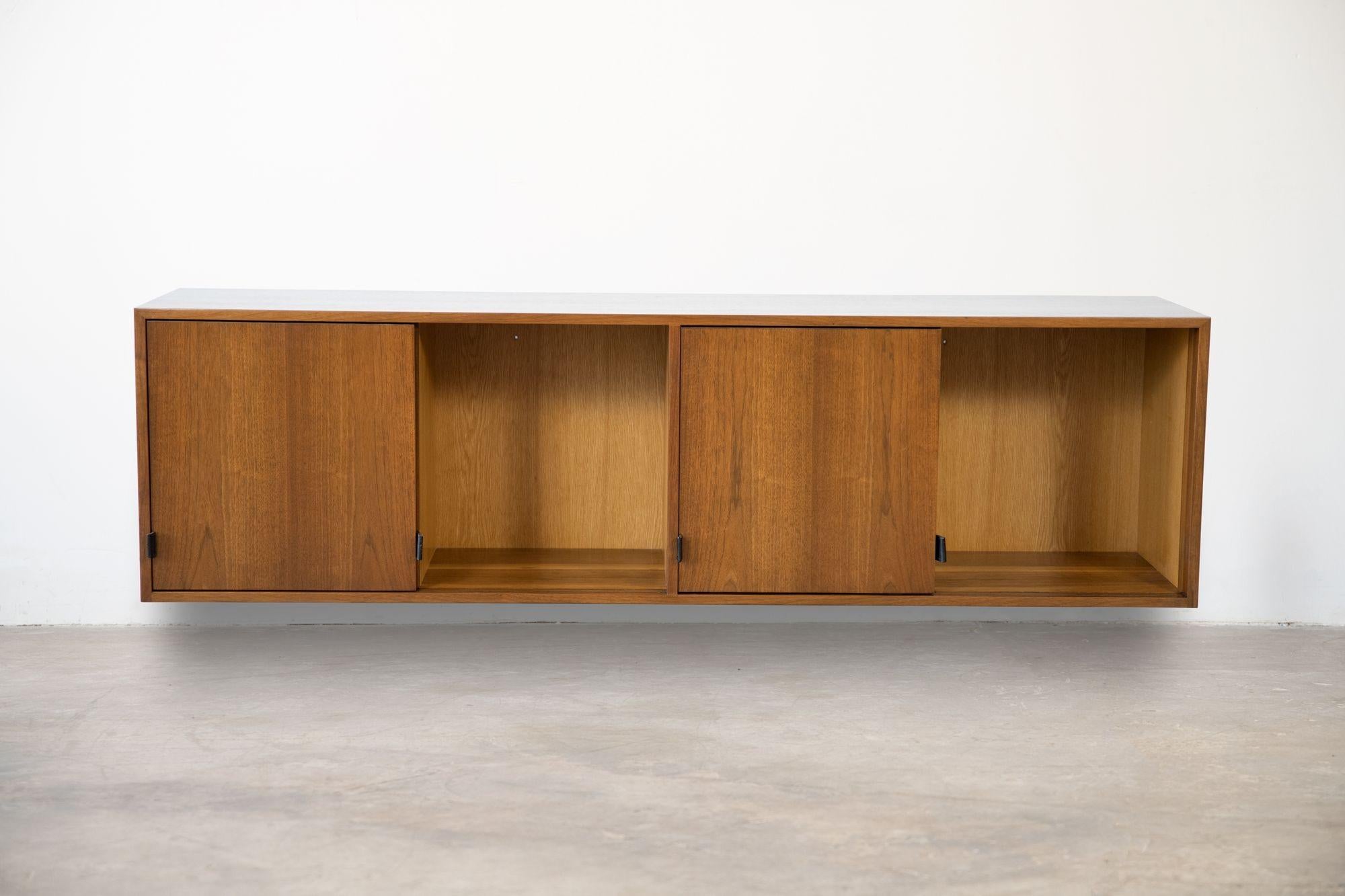 Florence Knoll Wall Mount Cabinet in Walnut with Oak Interior 1960s 1 of 2 In Good Condition In Dallas, TX