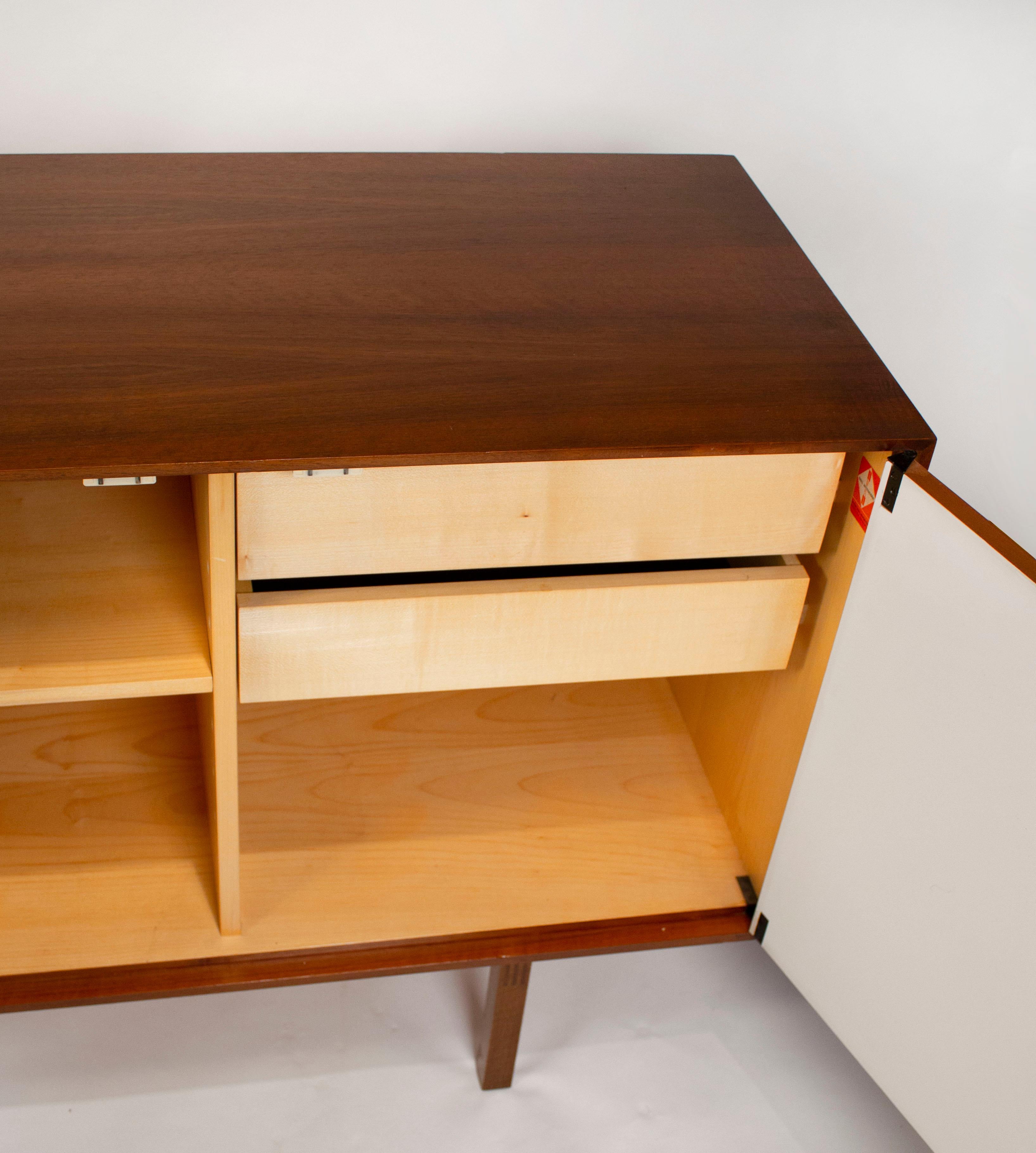 Florence Knoll Walnut Cabinet with Maple Interior Model No.541, Germany, 1950s 10