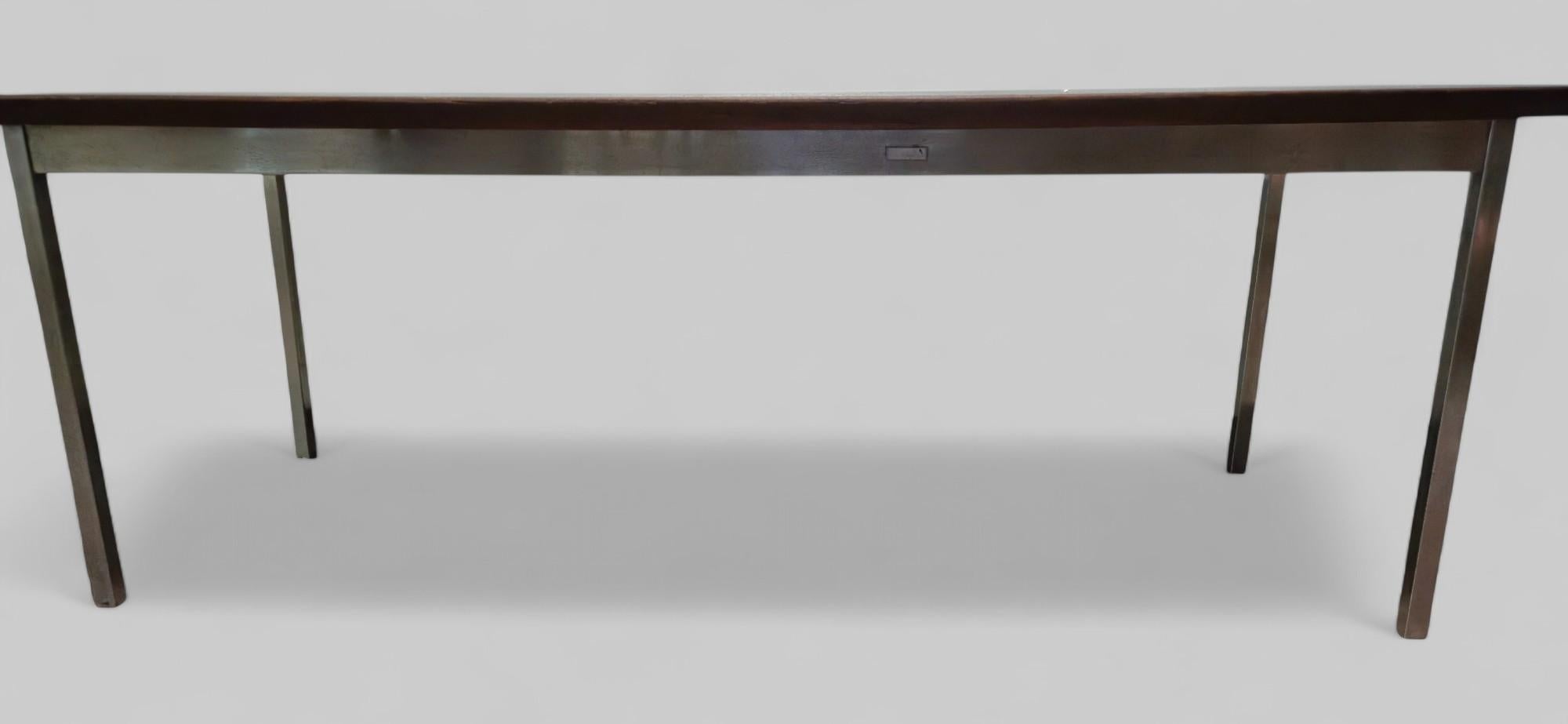 Florence Knoll Tavolo da pranzo in noce e cromo modello 580 per Knoll, 20° secolo in vendita 1