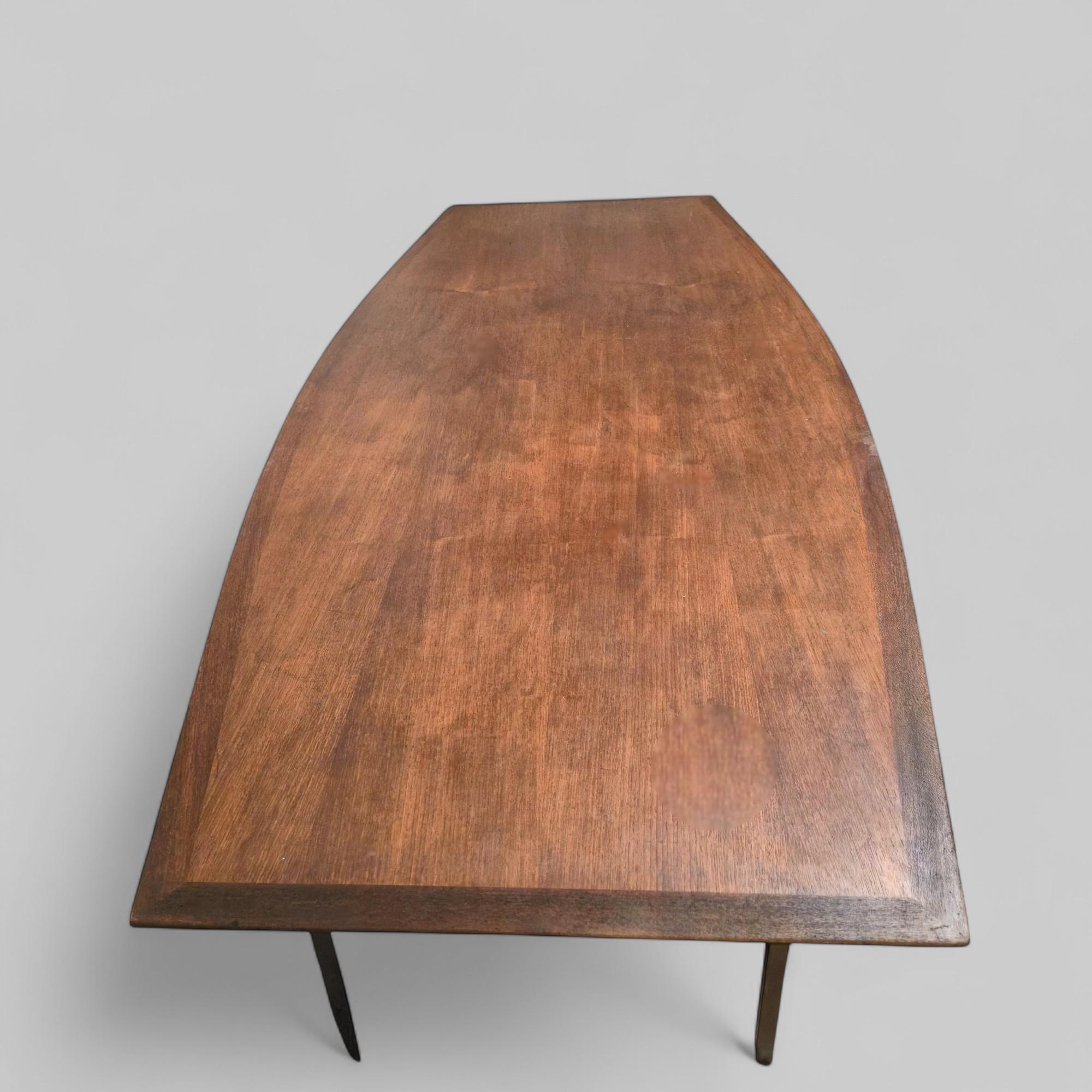 Florence Knoll Tavolo da pranzo in noce e cromo modello 580 per Knoll, 20° secolo in vendita 2
