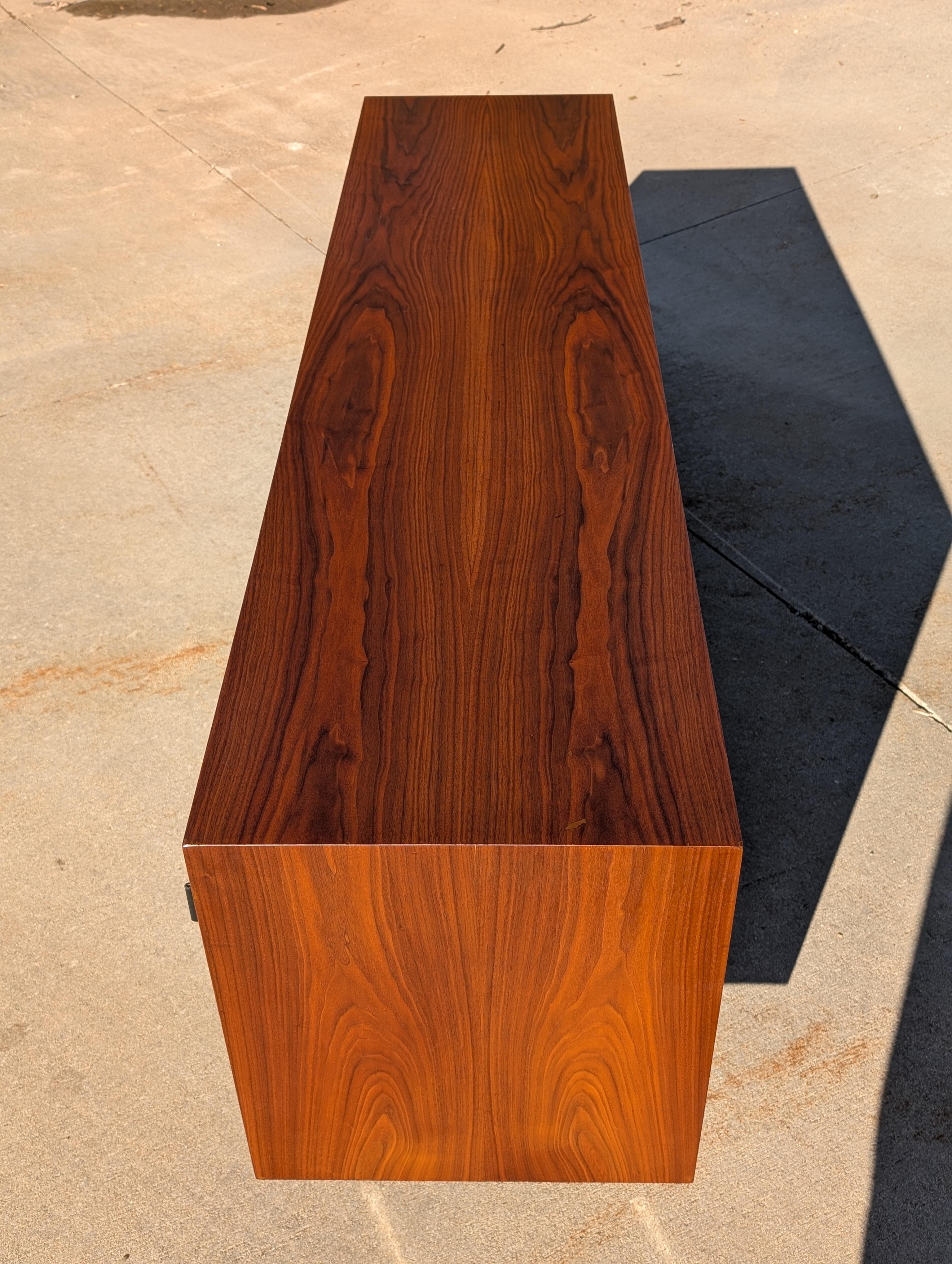 Florence Knoll Walnut Credenza For Sale 9