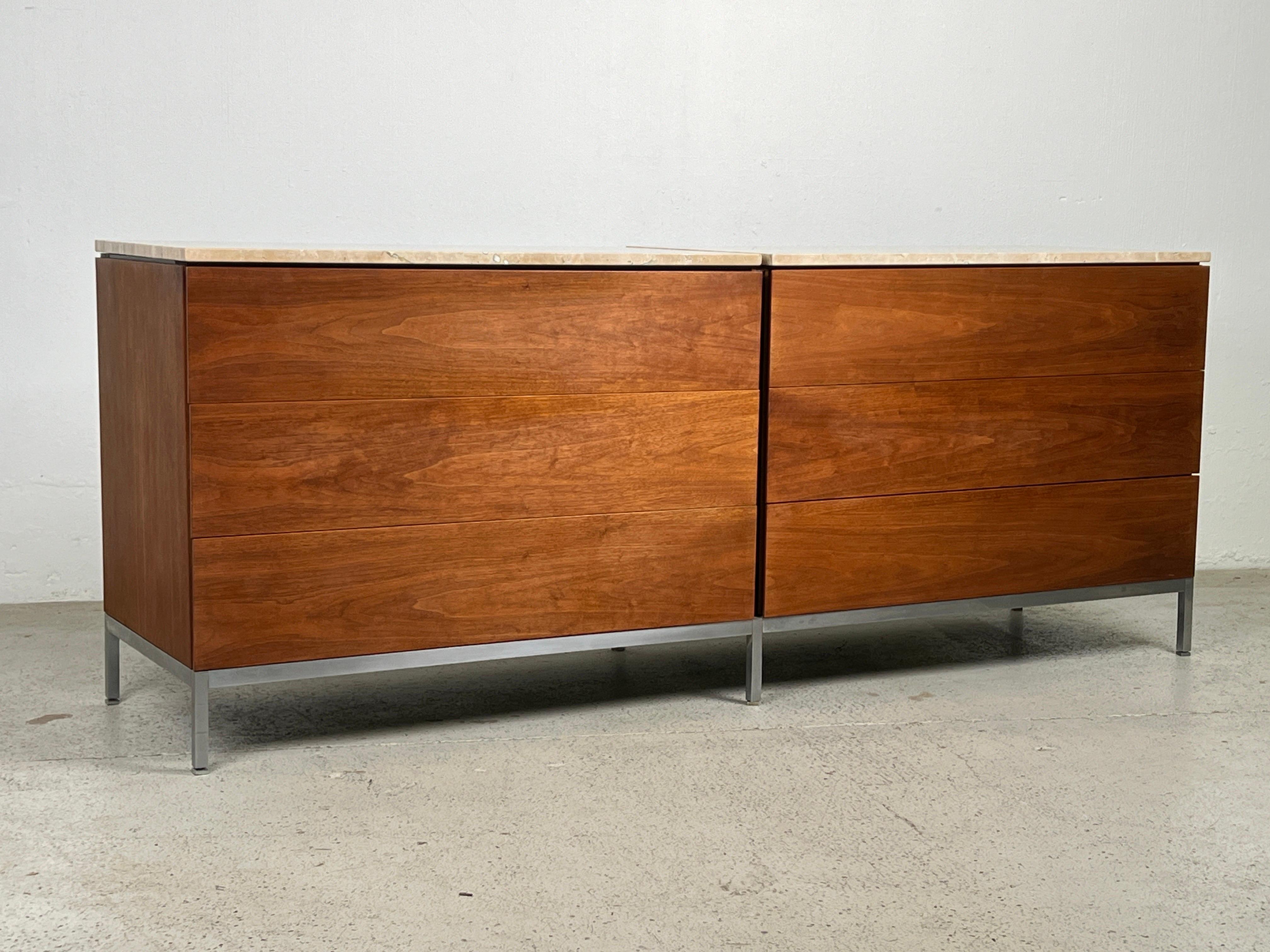 Florence Knoll Walnut Dresser with Travertine Top For Sale 8