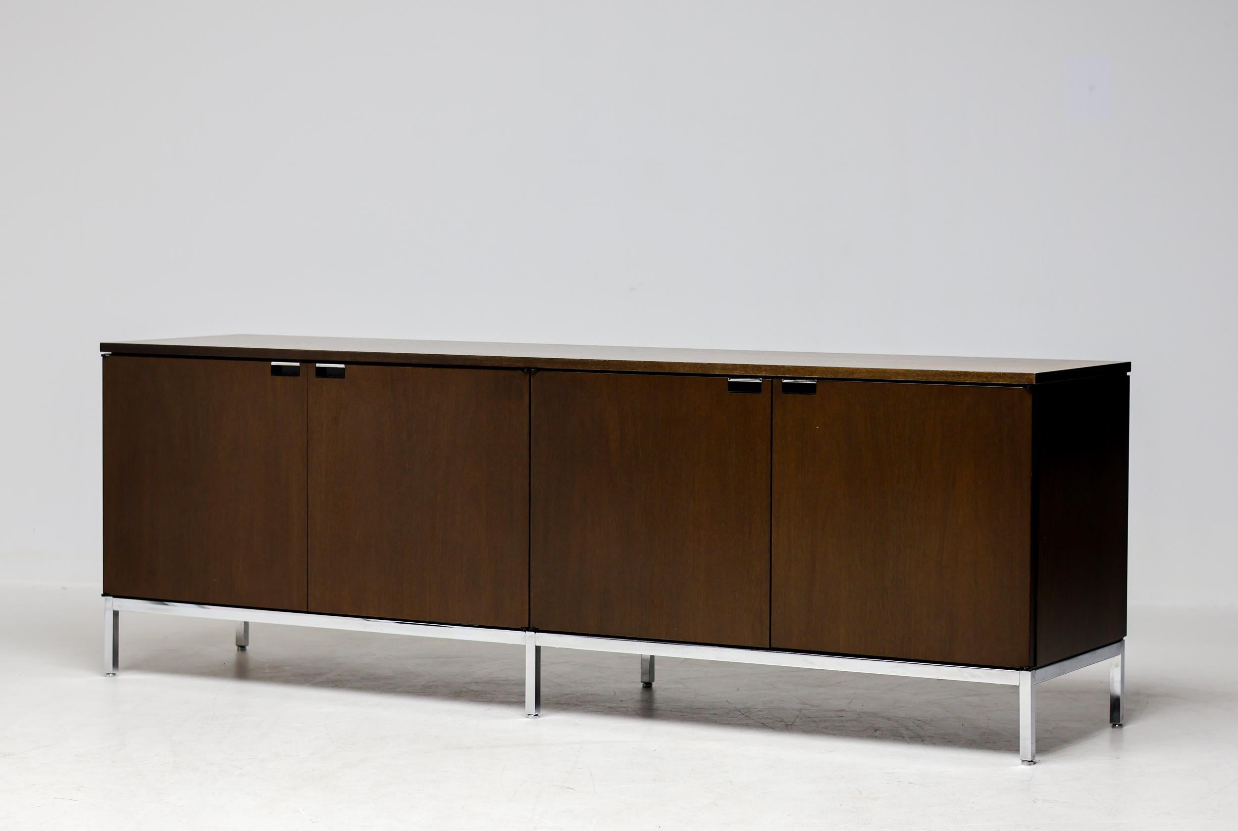 Florence Knoll Walnut Sideboard Mid Century Modern Executive Boardroom Storage For Sale 4