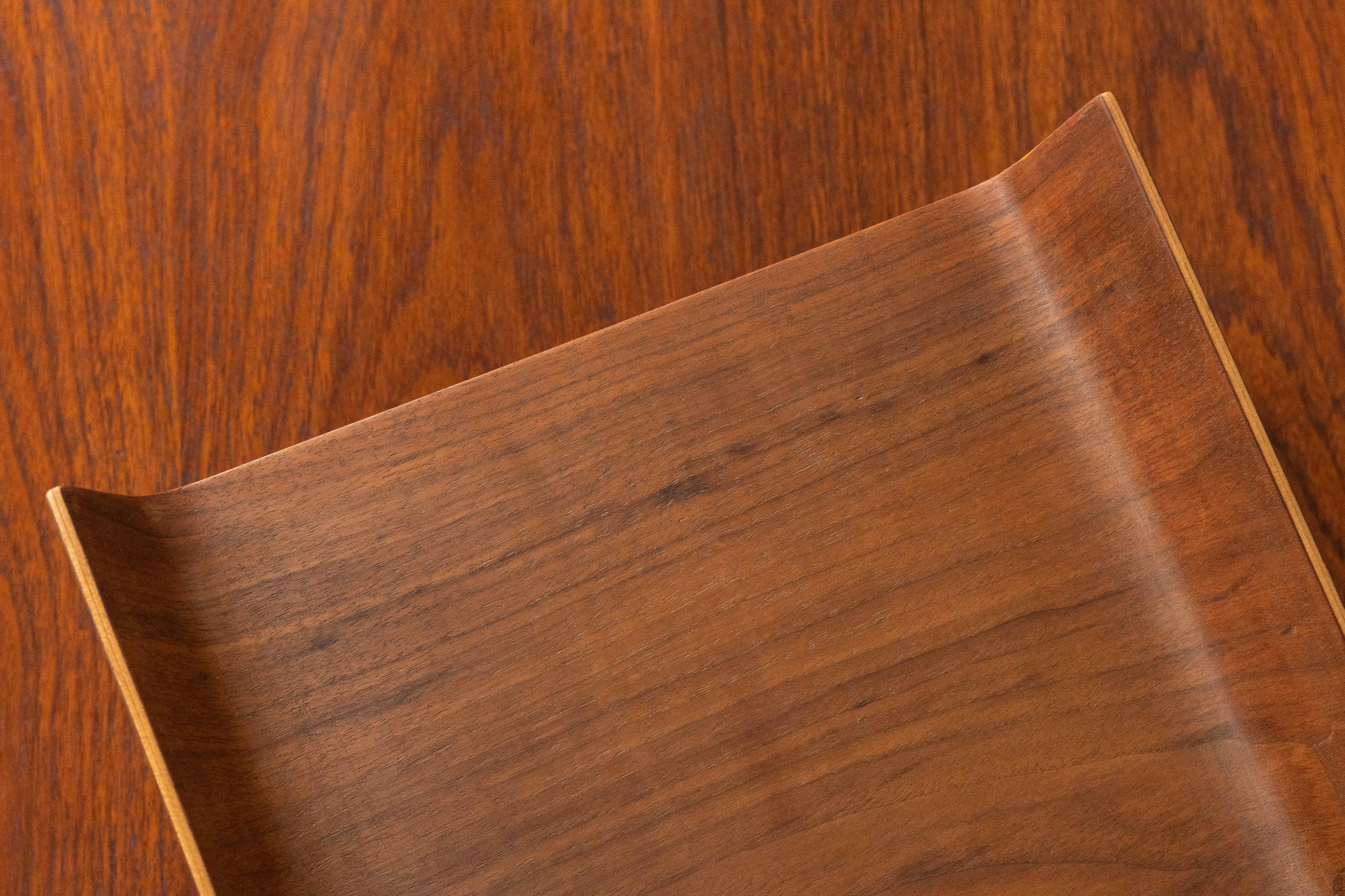 Florence Knoll Briefablage aus Nussbaum im Angebot 1