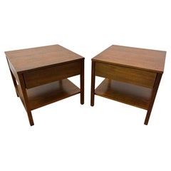 Comodini in noce Florence Knoll per Knoll/ COPPIA