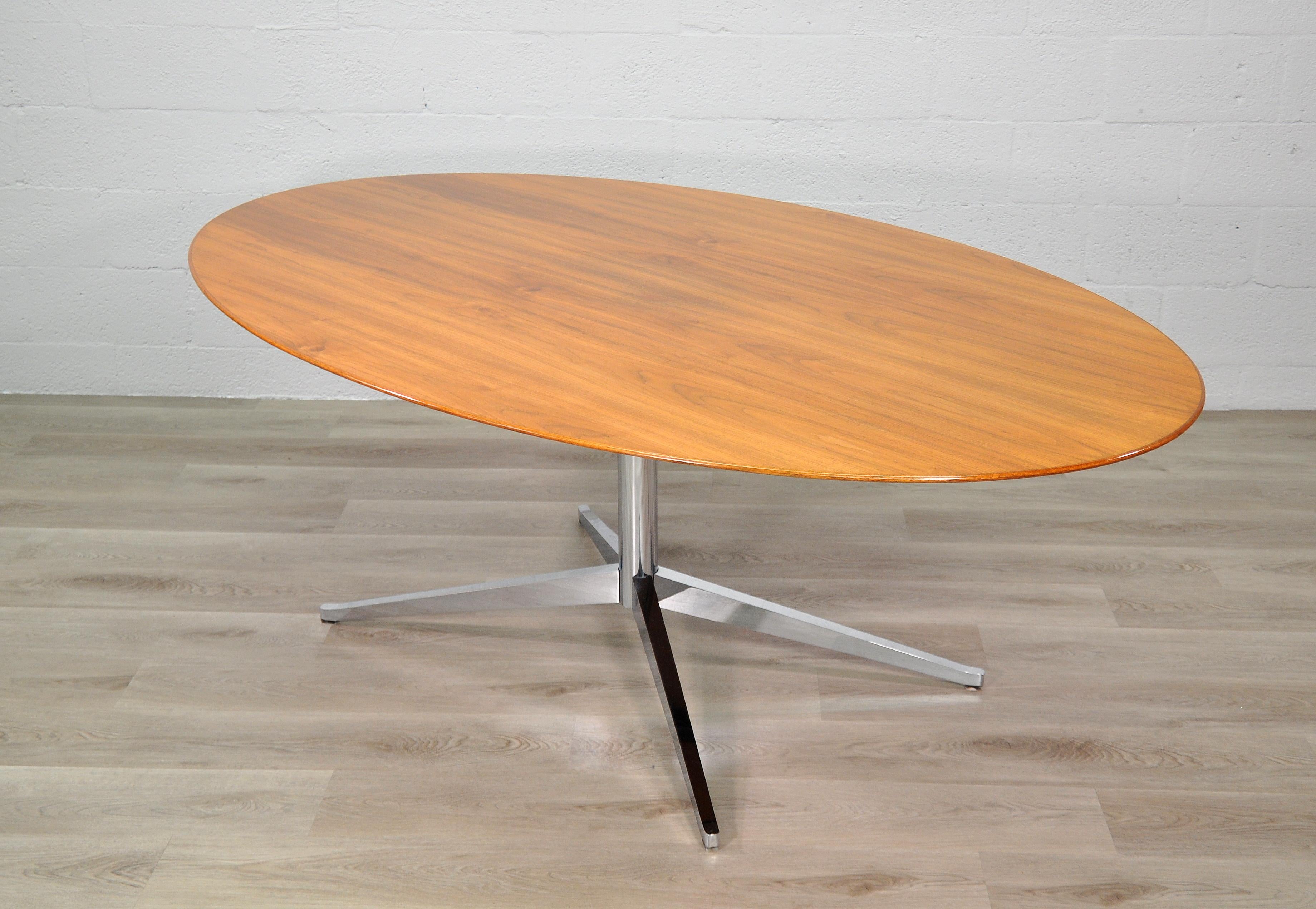 Polished Florence Knoll Walnut Oval Dining Table Desk for Knoll Inc. For Sale