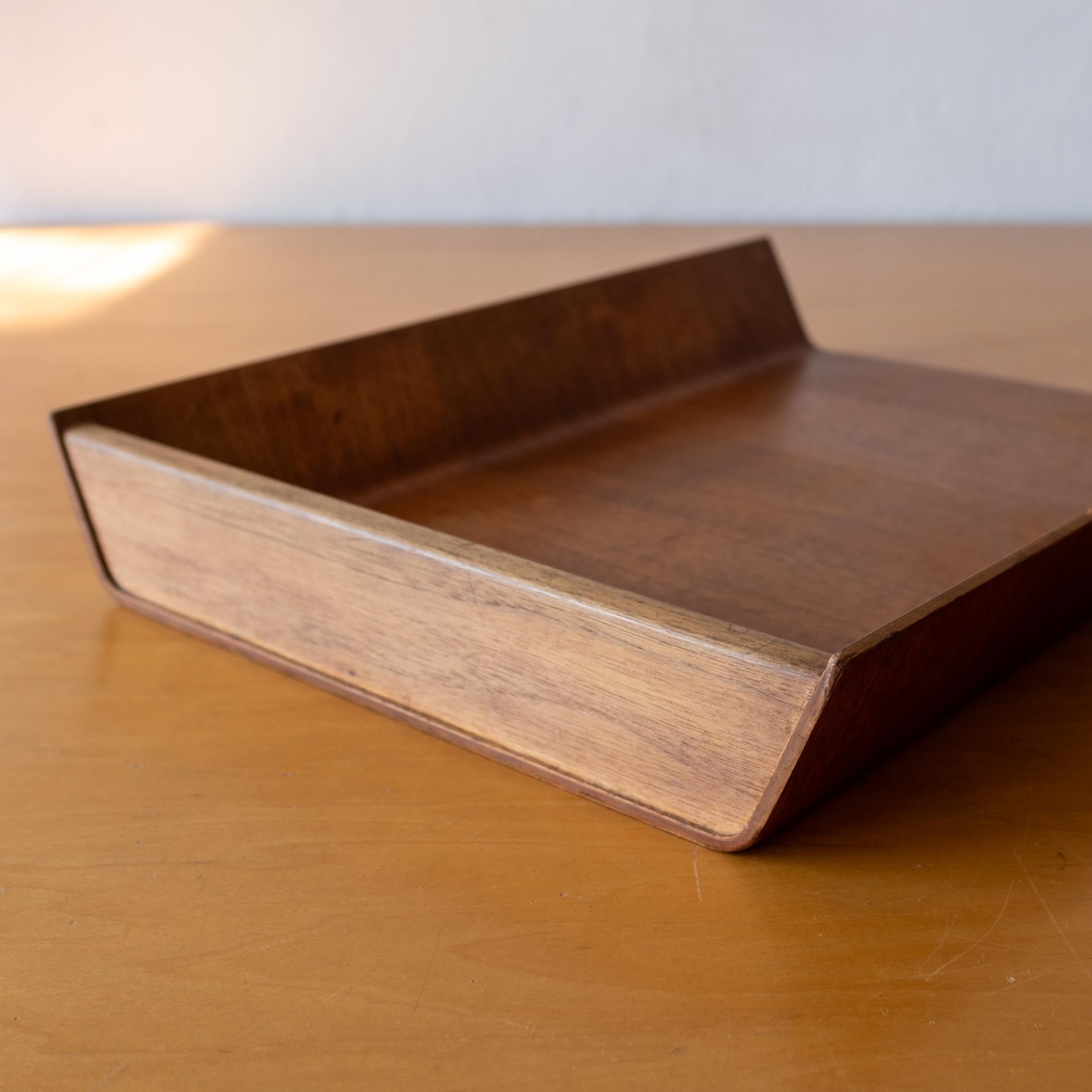 Florence Knoll Walnut Plywood Letter Tray In Good Condition In San Diego, CA