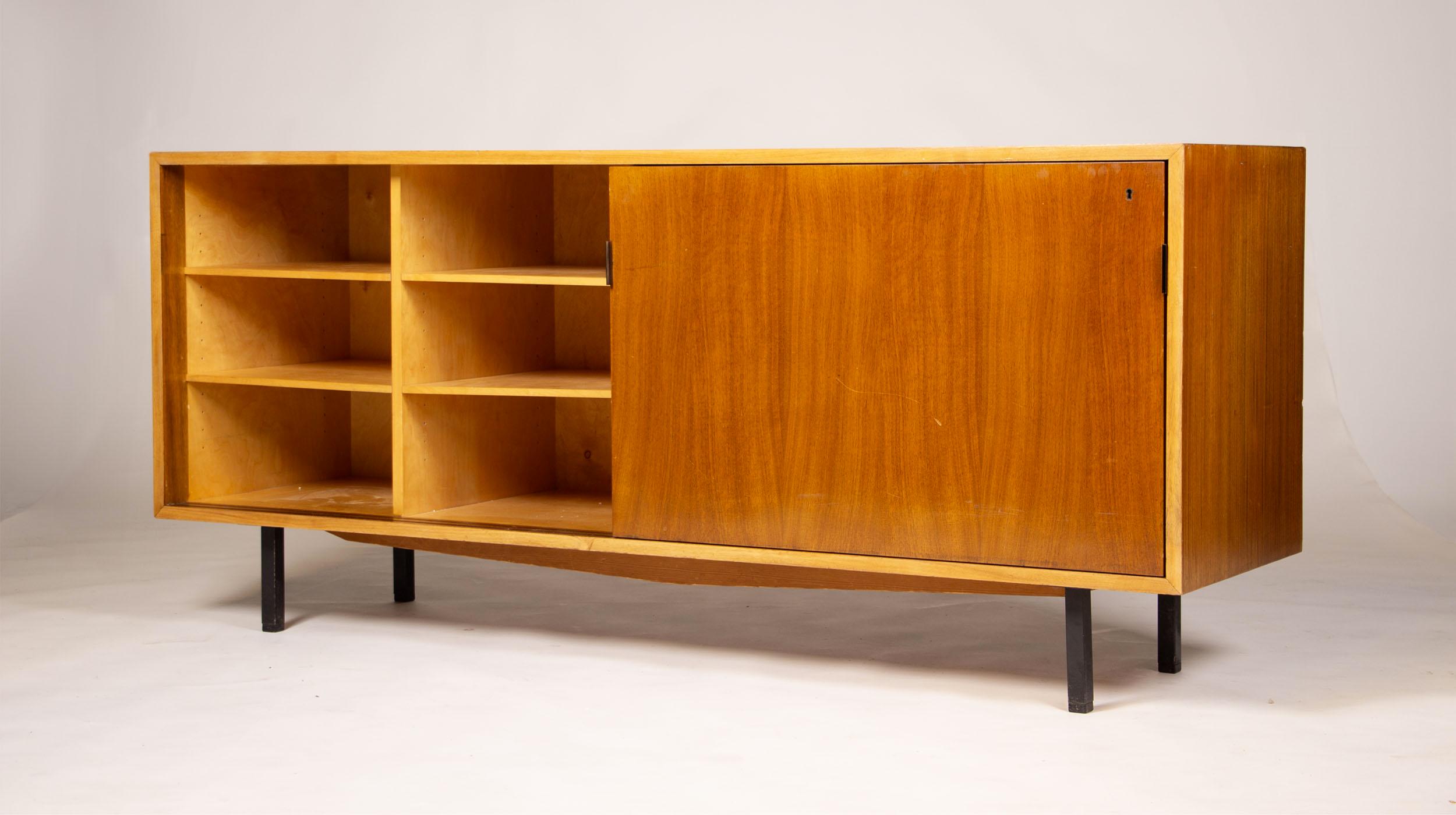 20th Century Florence Knoll walnut sideboard For Sale