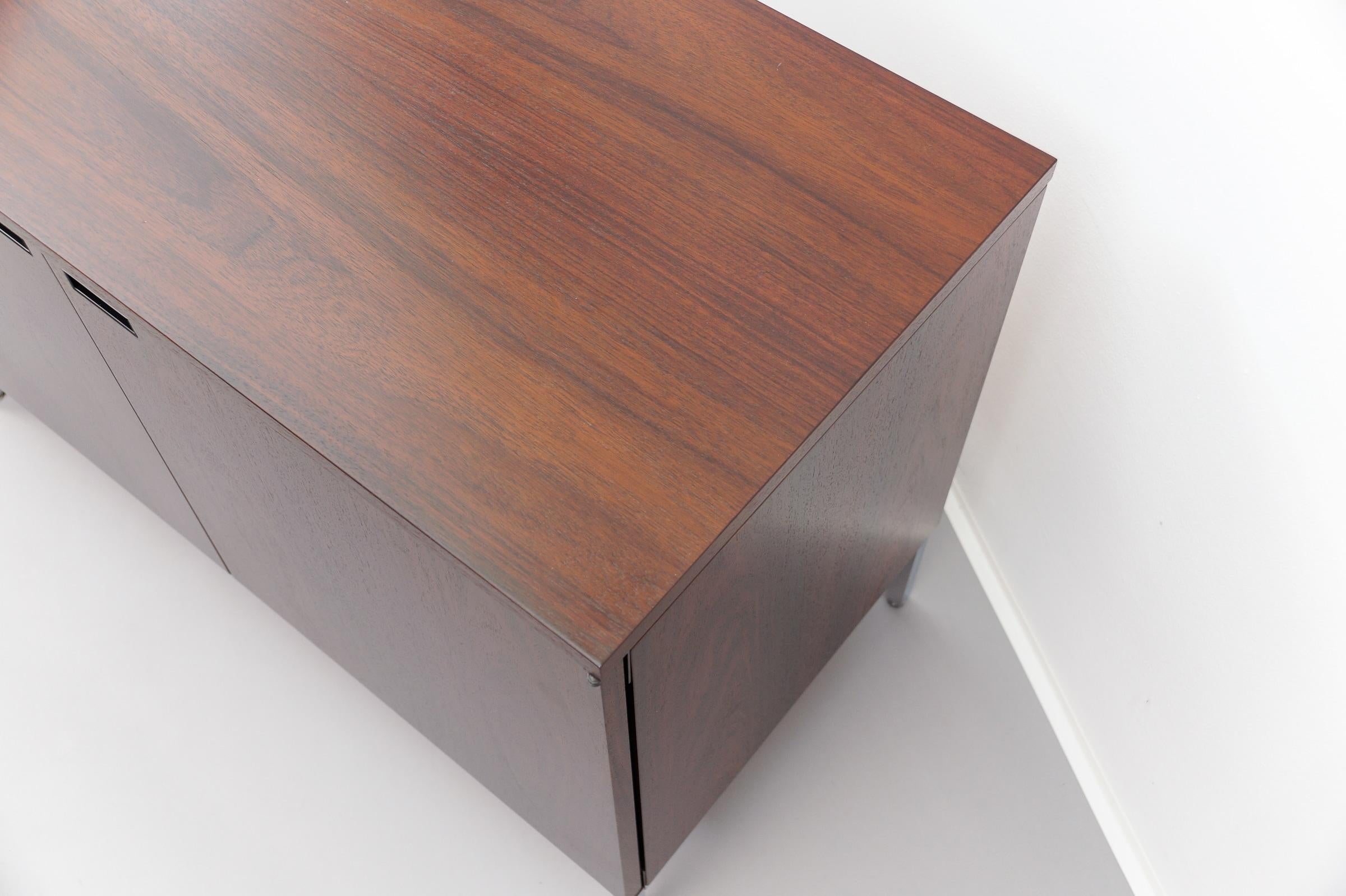 Florence Knoll Wenge Sideboard by Knoll International, 1960s For Sale 4