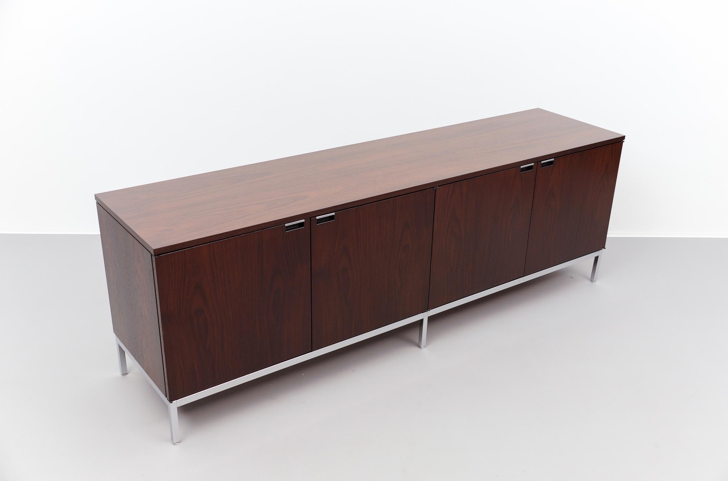 Florence Knoll Wenge Sideboard by Knoll International, 1960s In Good Condition For Sale In Nürnberg, Bayern
