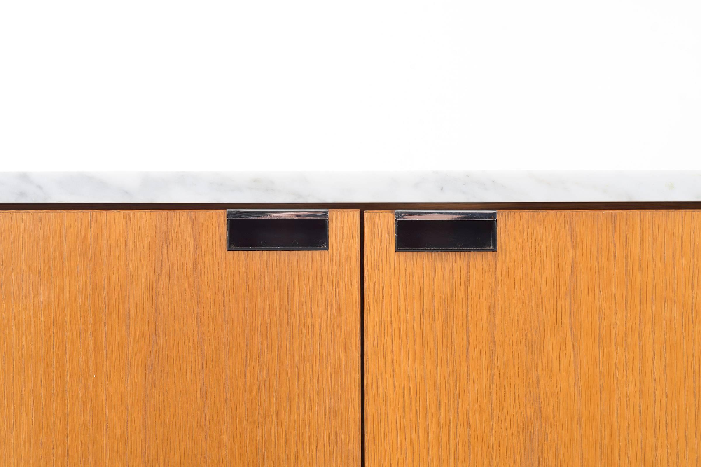Florence Knoll White Oak Credenza with Carrara Marble Top In Excellent Condition In Chicago, IL
