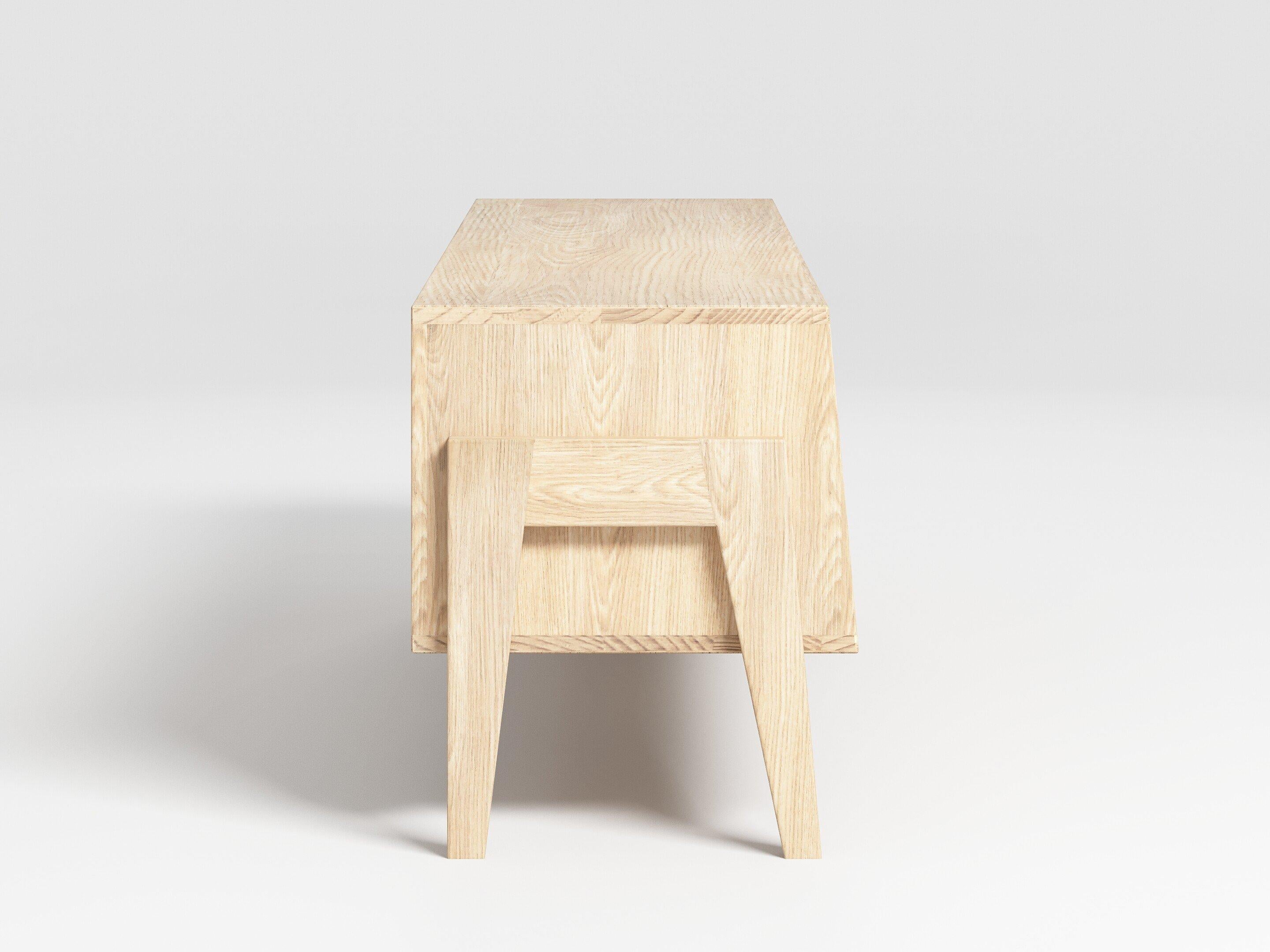 Mid-Century moderno Florence Media Console in Wood Wood (Lychee) di The Spalty Dog in vendita