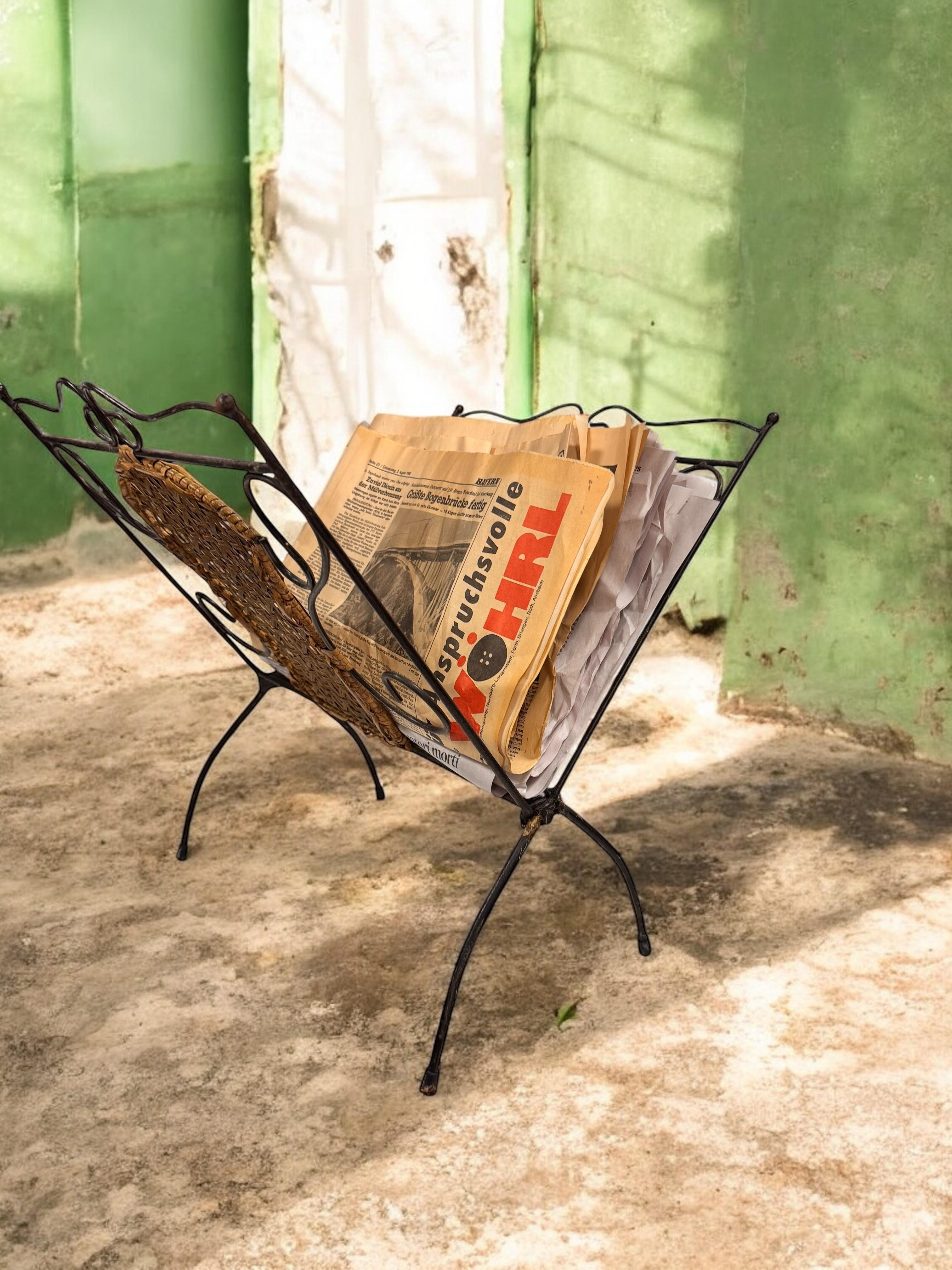 Florence Style Wicker & Metal Magazine Rack Stand, 1970s, Italy For Sale 10