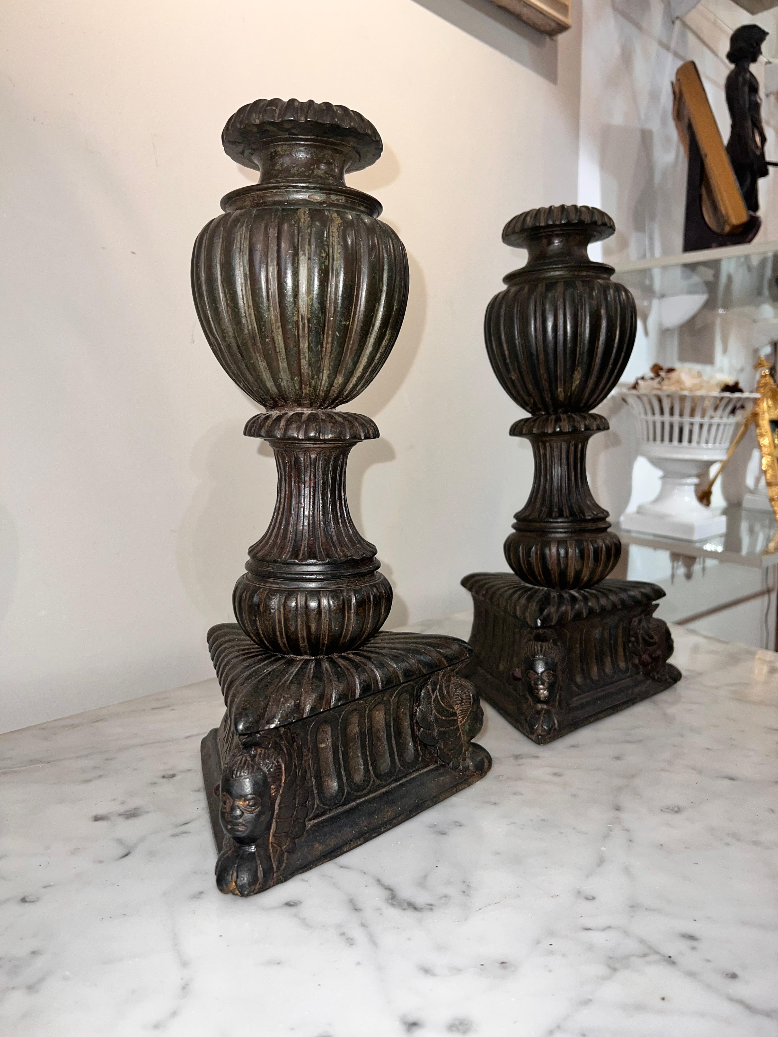Florence, 16th Century Couple of Bronze Candlesticks Bases In Good Condition For Sale In Firenze, FI